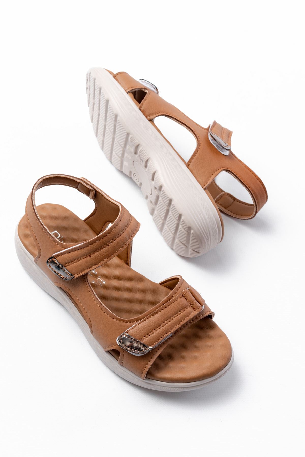 Tukep Taba Baret Cırtlı Dikişli Kadın Sandalet
