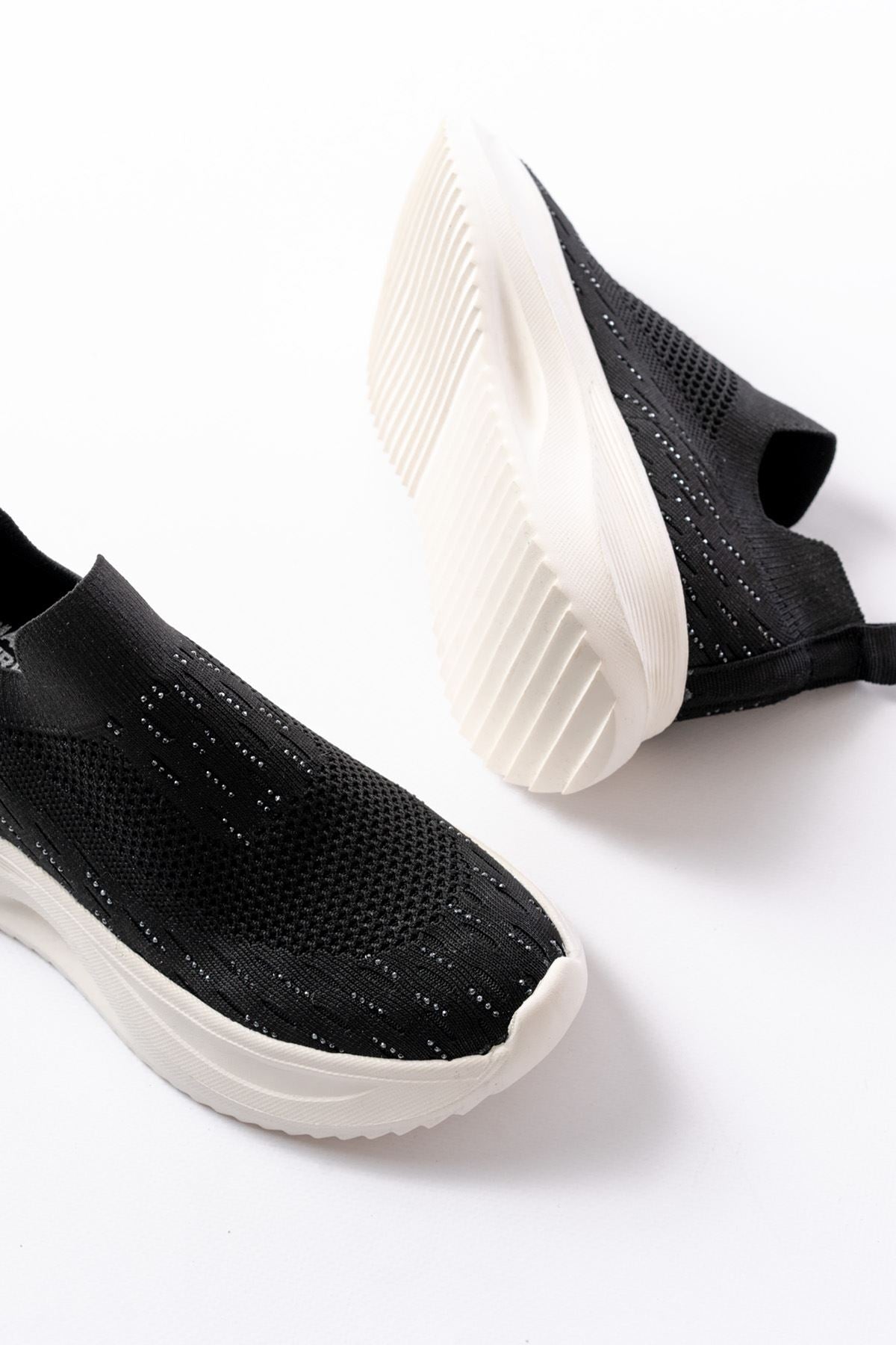 Lahotse Siyah Beyaz Fileli Faillant Taban Taş Aksesuarlı Spor Ayakkabı