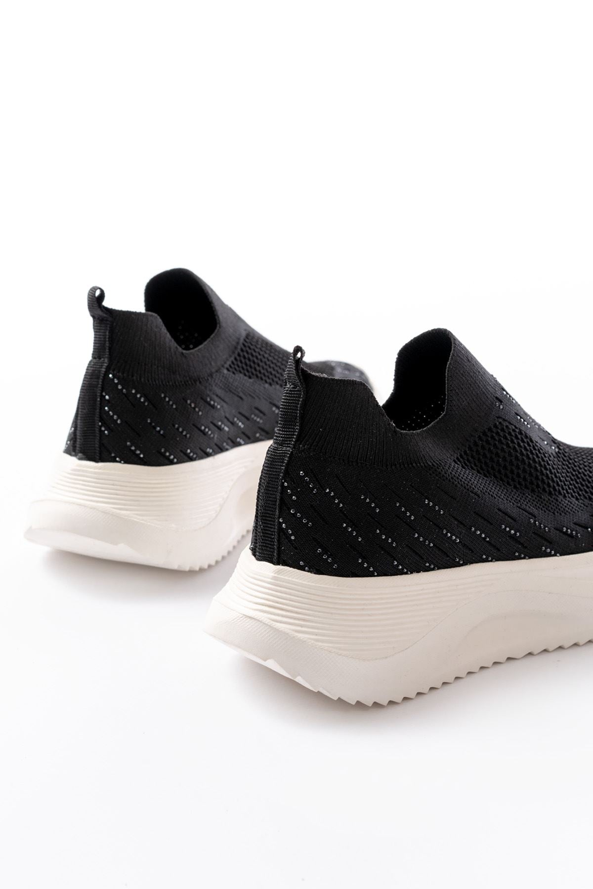 Lahotse Siyah Beyaz Fileli Faillant Taban Taş Aksesuarlı Spor Ayakkabı