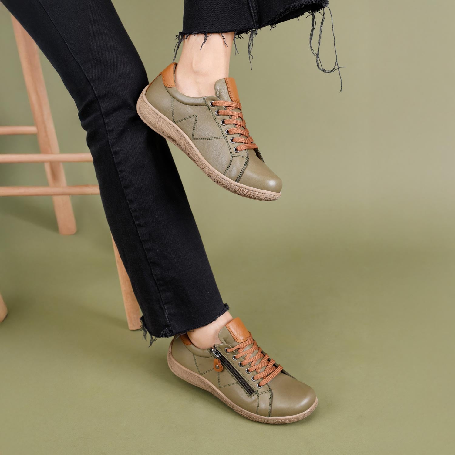 Dobran Kadın Hakiki Deri Yeşil Taba Günlük Ayakkabı