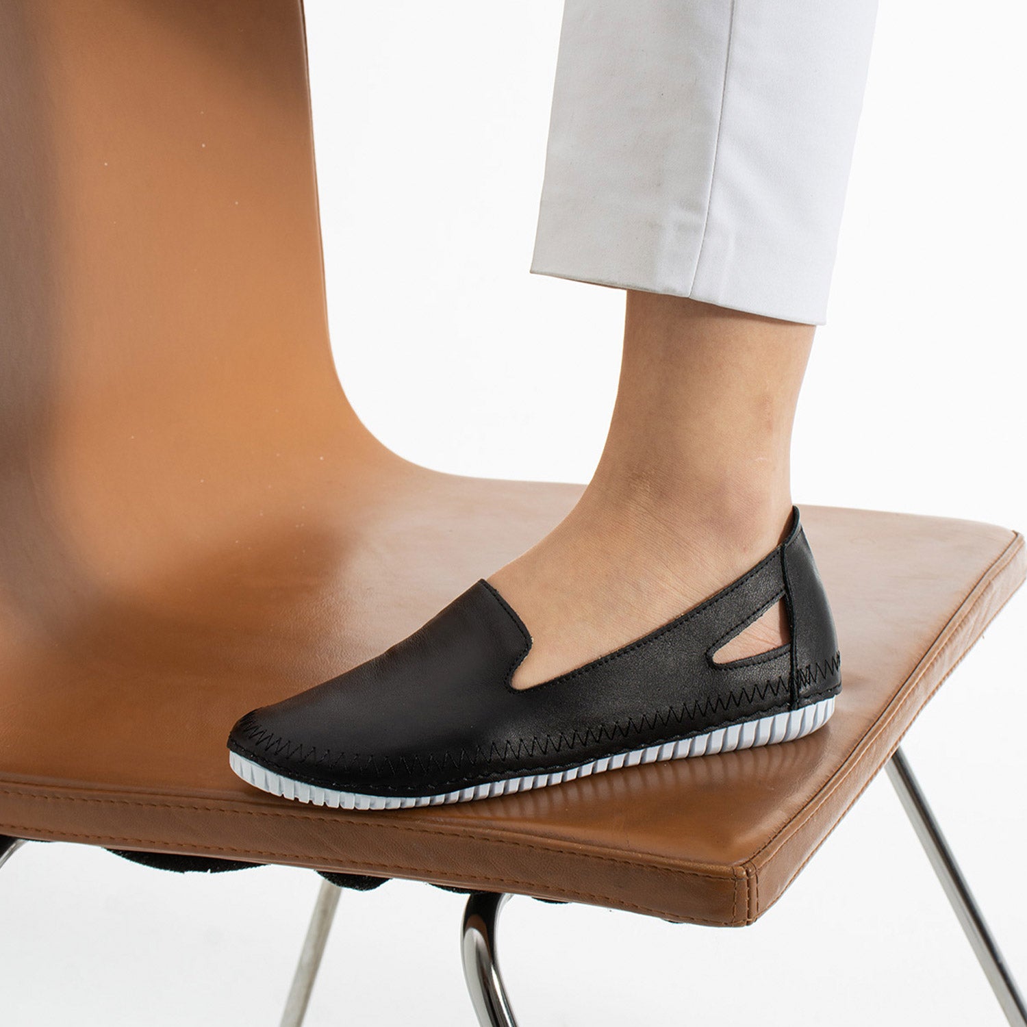 Thur Kadın Hakiki Deri Siyah Babet Ayakkabı