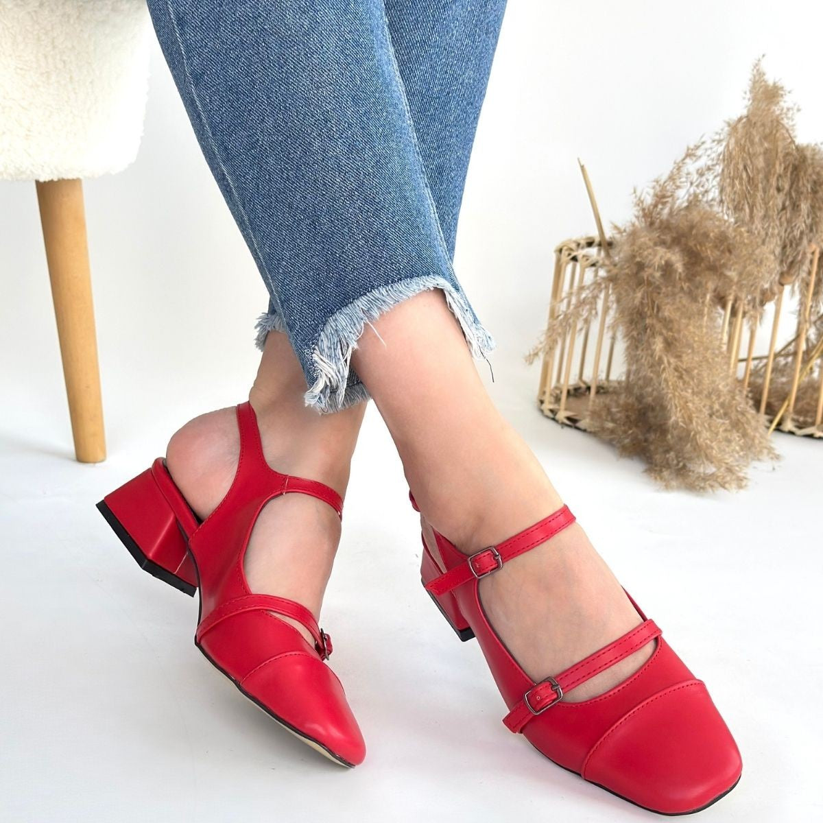 Doran Kadın Tokalı Kırmızı Kısa Topuklu Ayakkabı