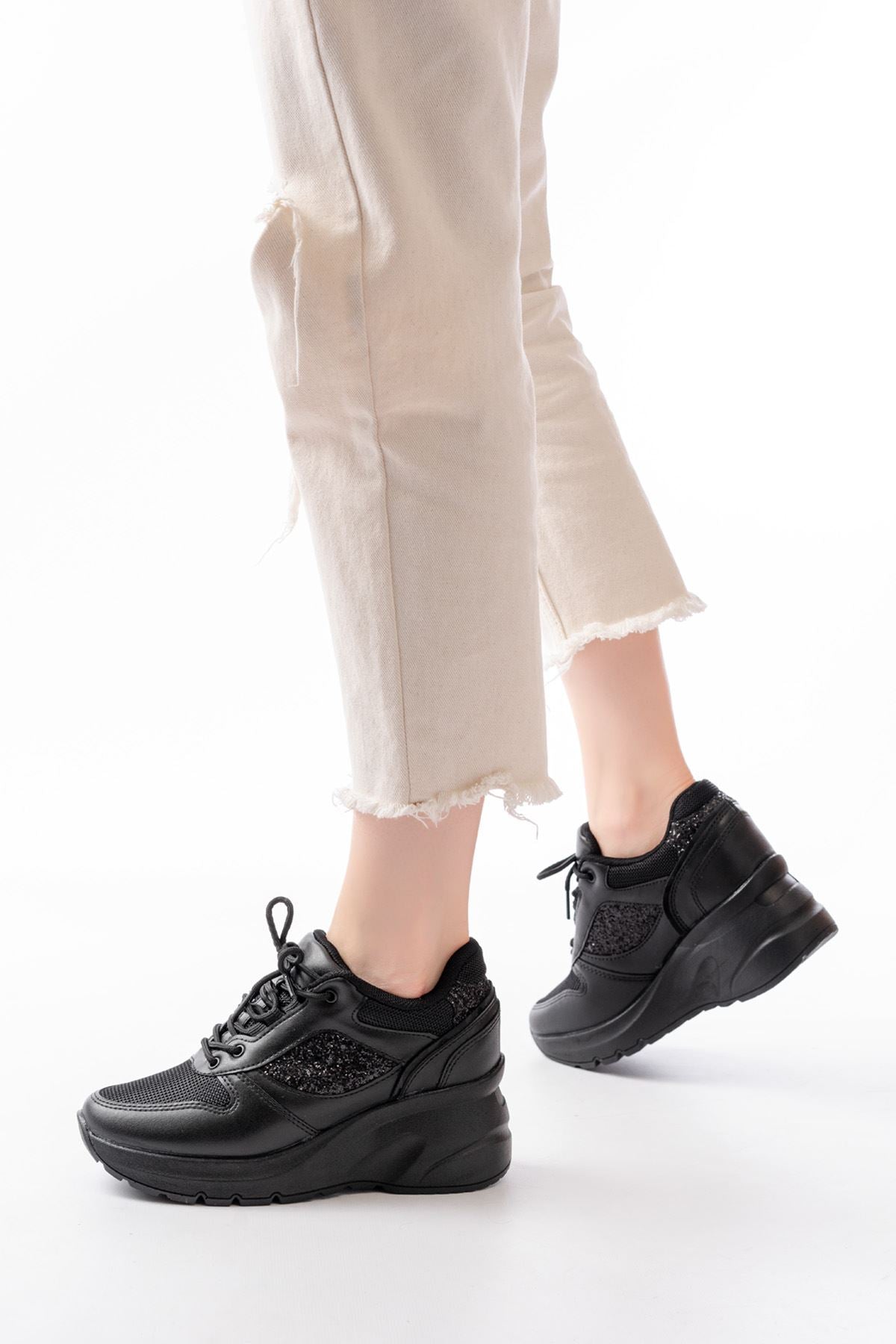 Macalu Kadın Siyah Fileli Taşlı Spor Ayakkabı