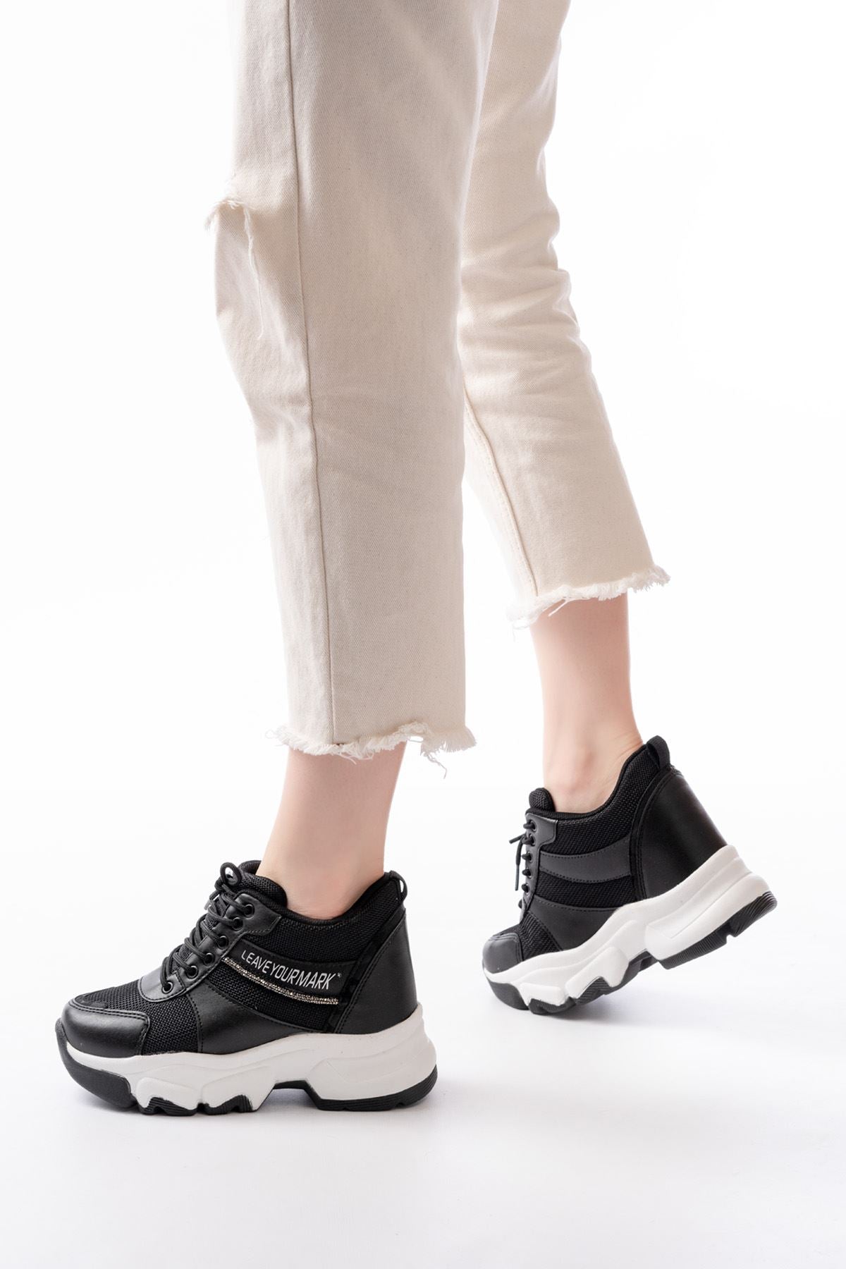 Wensy Kadın Siyah Fileli Bağcıklı Gizli Topuklu Spor Ayakkabı