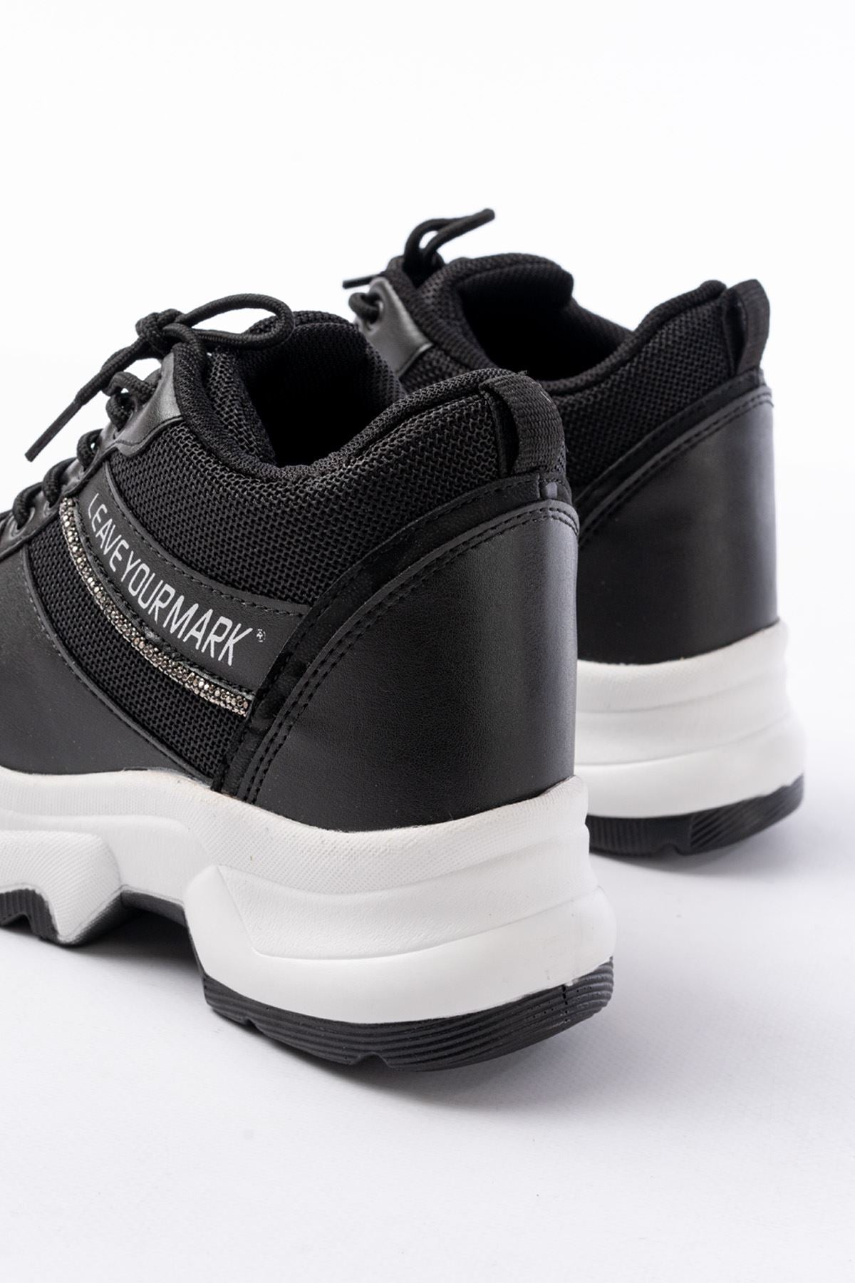 Wensy Kadın Siyah Fileli Bağcıklı Gizli Topuklu Spor Ayakkabı