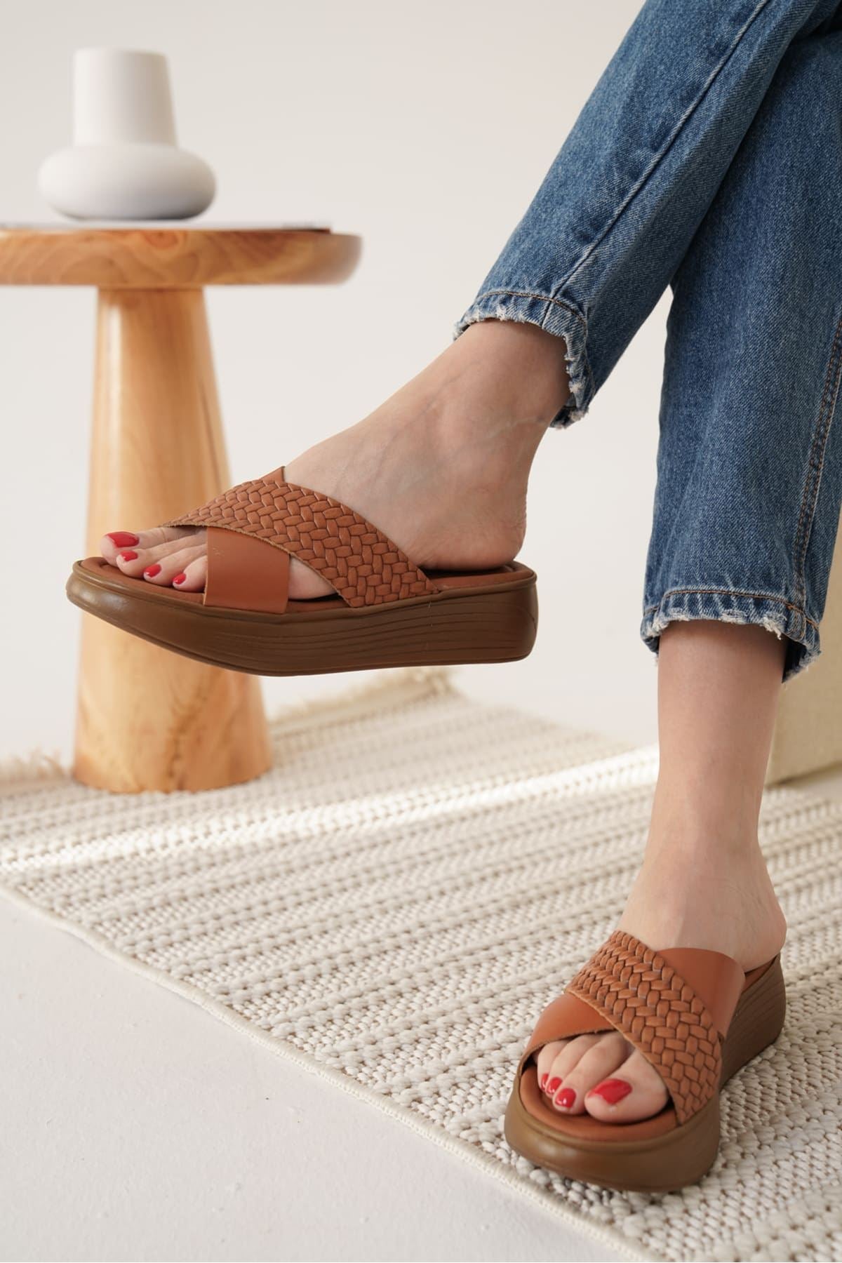 Fayn Kadın Örgü Desenli Hakiki Deri Taba Terlik