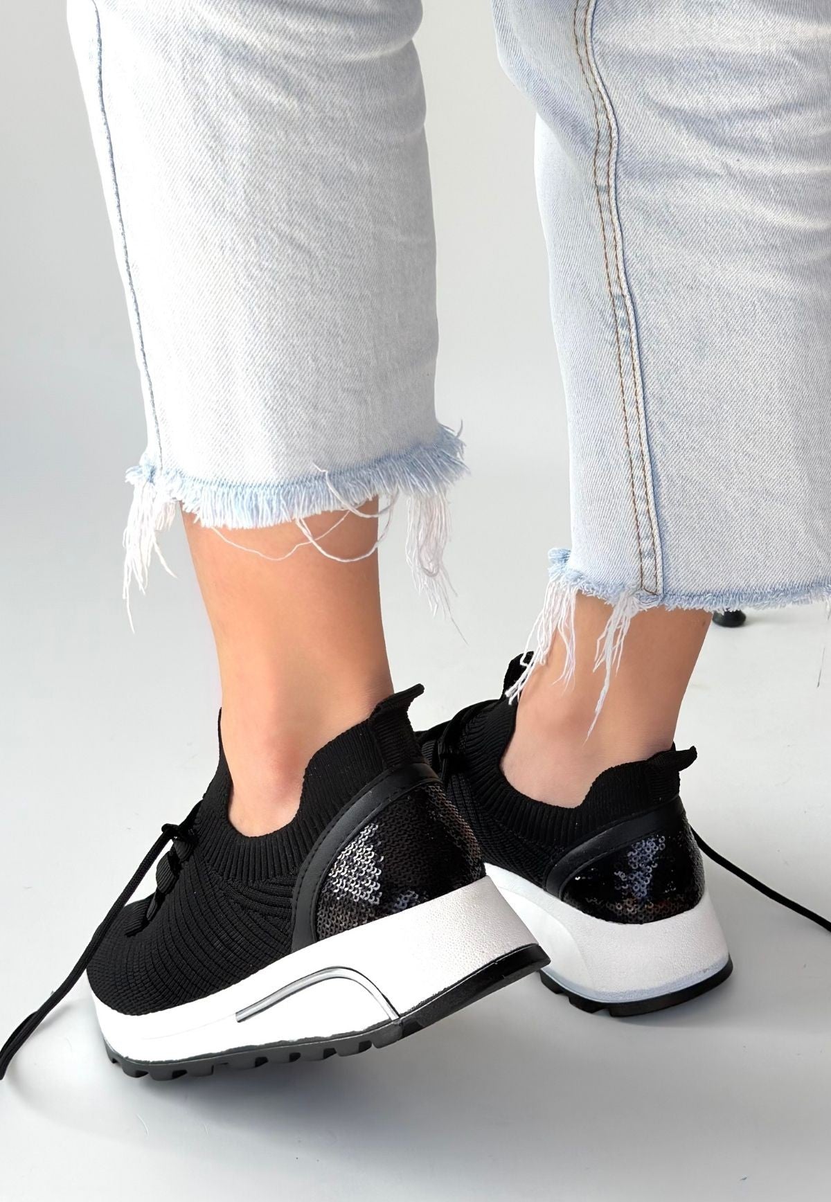 Feort Kadın Siyah Triko Bağcıklı Spor Ayakkabı