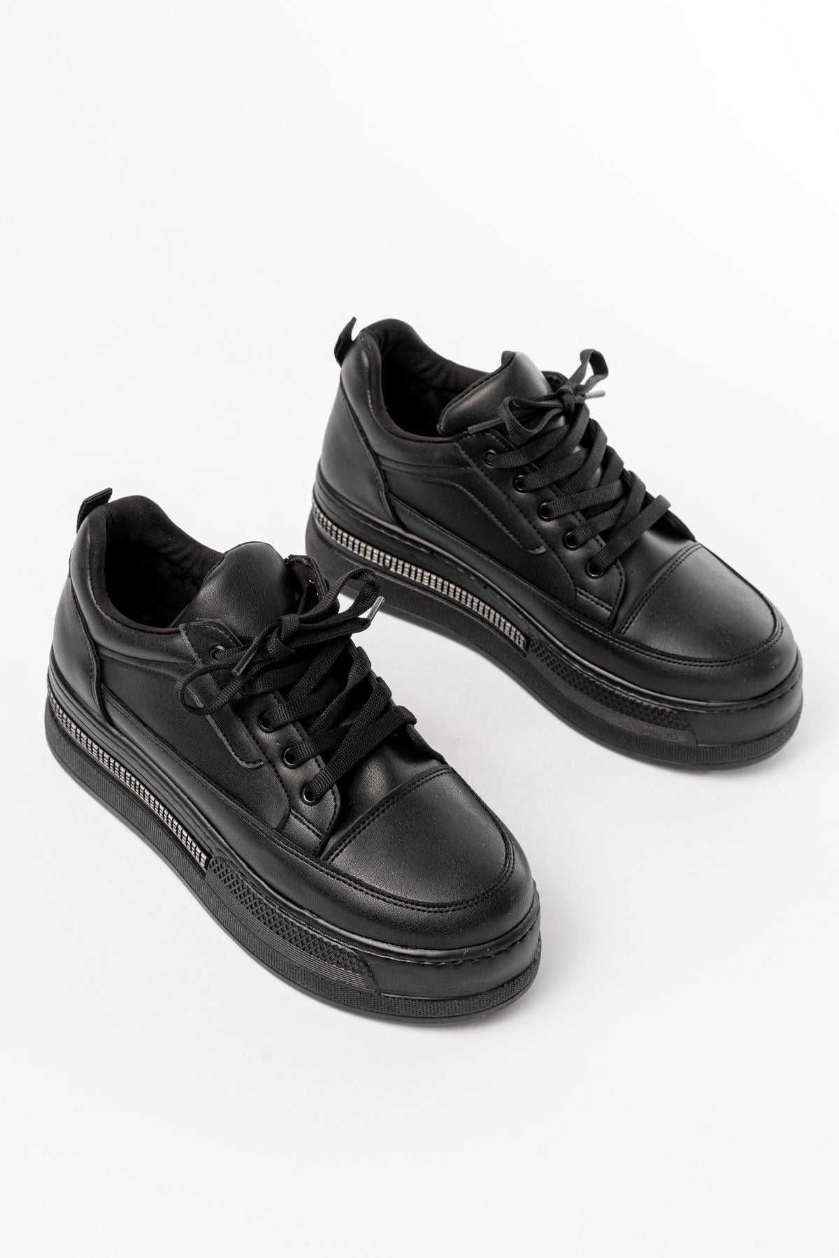 Senvia Kadın Siyah Taş Aksesuarlı Spor Ayakkabı