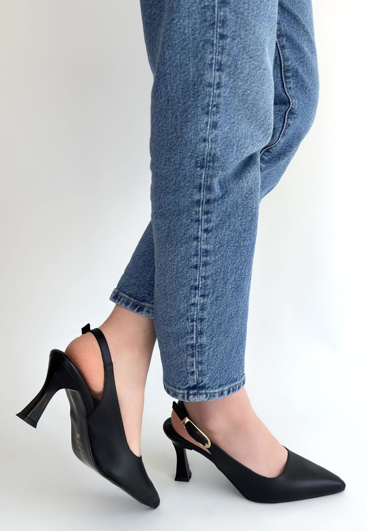 Hies Kadın Siyah Topuklu Ayakkabı