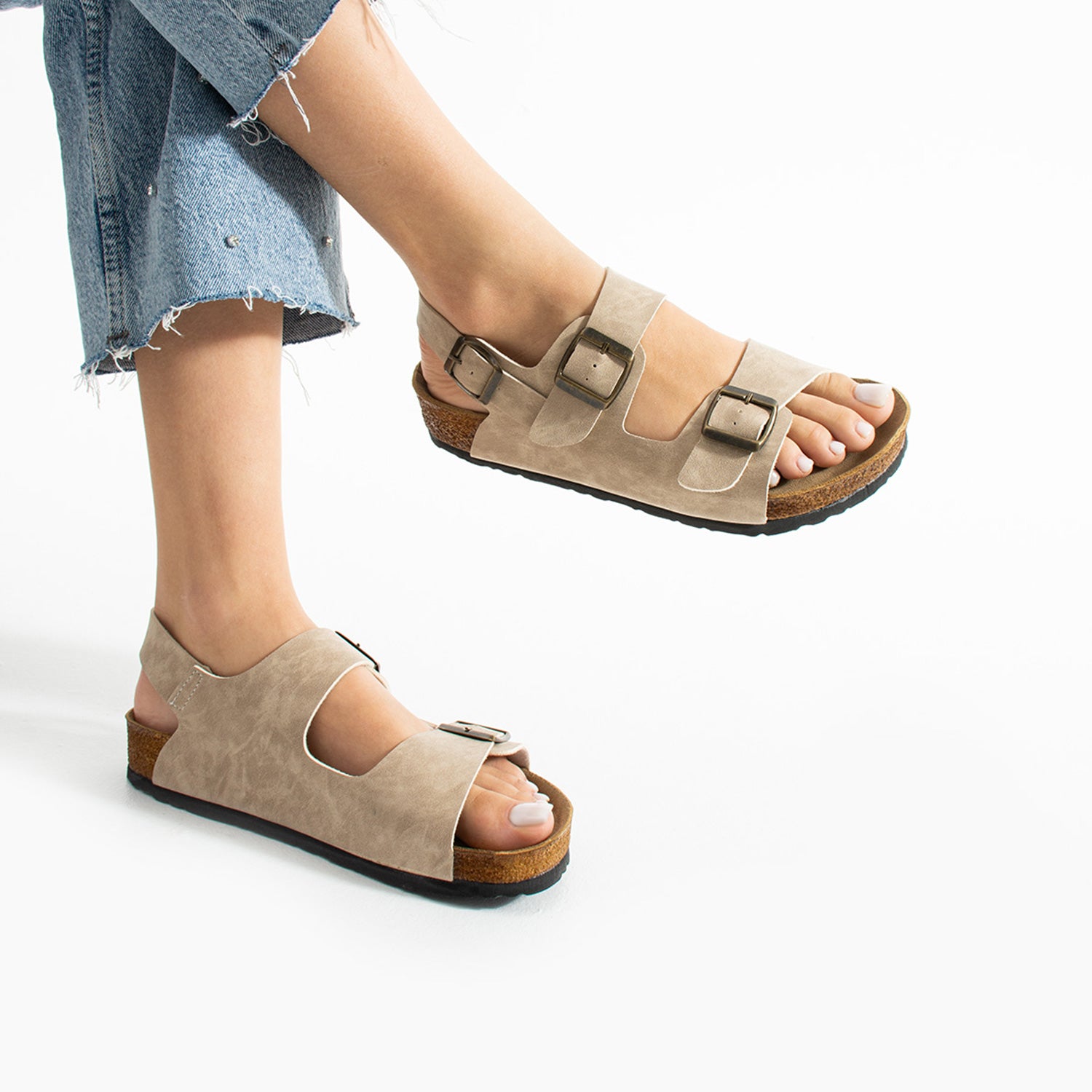 Holm Çift Tokalı Bej Kadın Sandalet