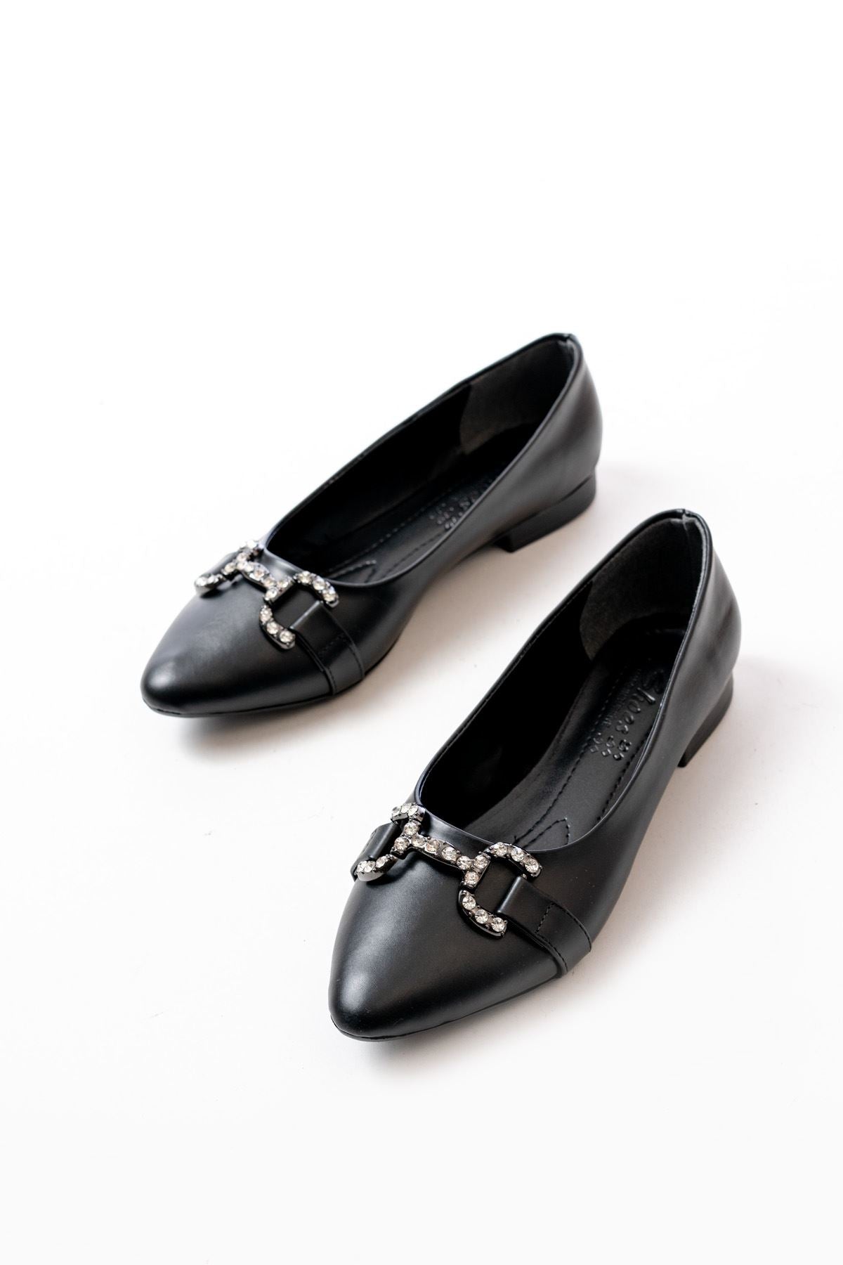 Etanhe Siyah Taşlı Tokalı Kadın Babet Ayakkabı