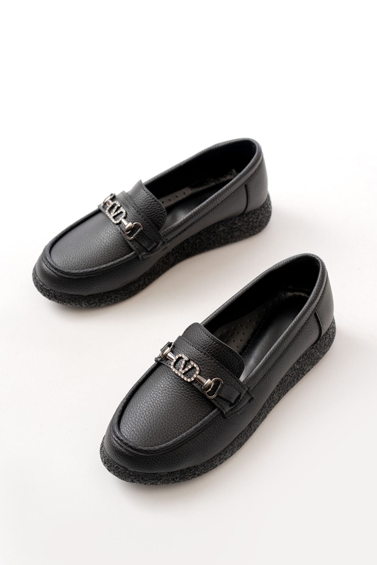 Jarone Siyah Toka Detaylı Kadın Loafer Ayakkabı