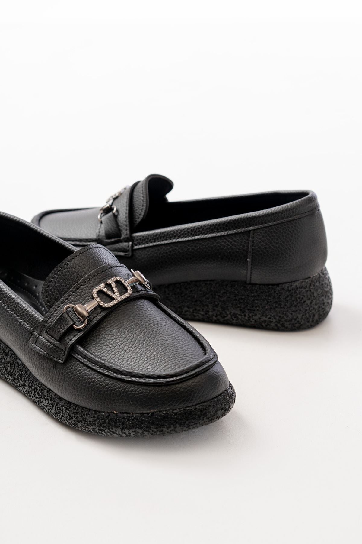 Jarone Siyah Toka Detaylı Kadın Loafer Ayakkabı