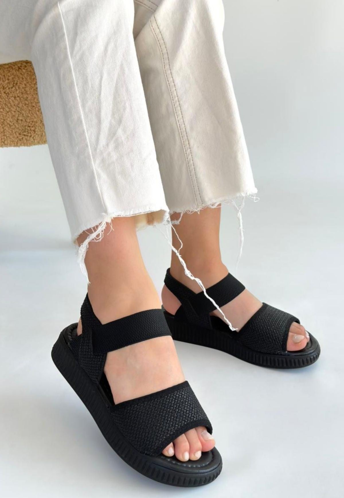 Jake Kadın Siyah Hasır Sandalet