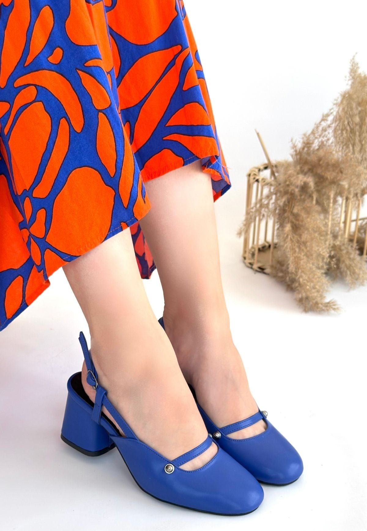 Jecci Kadın Mavi Kapalı Burun Topuklu Ayakkabı