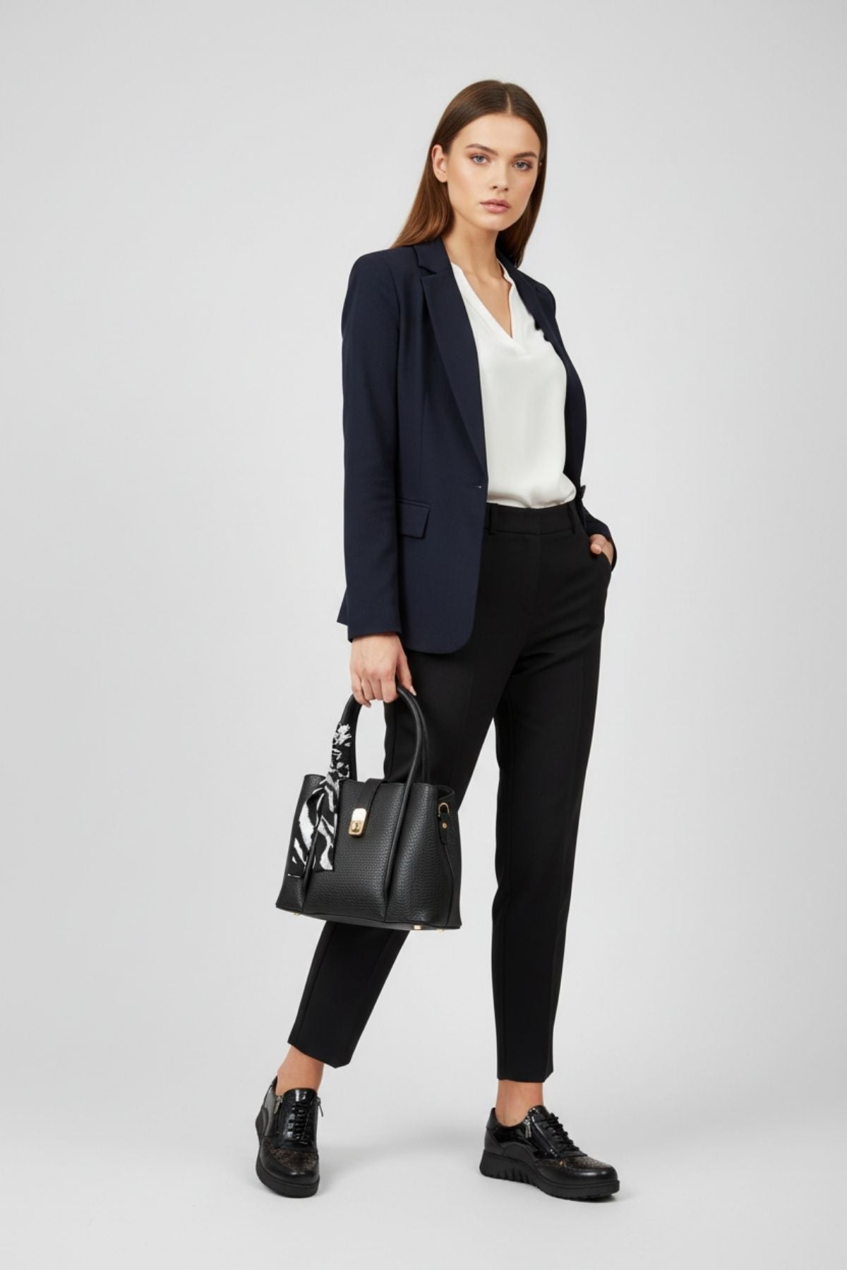 Gamsu Kadın Hakiki Deri Rugan Siyah Günlük Ayakkabı