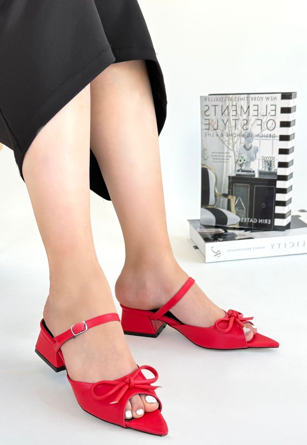 Lotta Kadın Kırmızı Fiyonklu Kısa Topuklu Ayakkabı