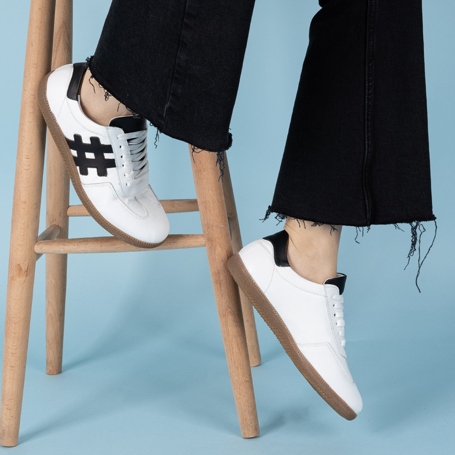 Maddo Kadın Hakiki Deri Beyaz Siyah Spor Ayakkabı