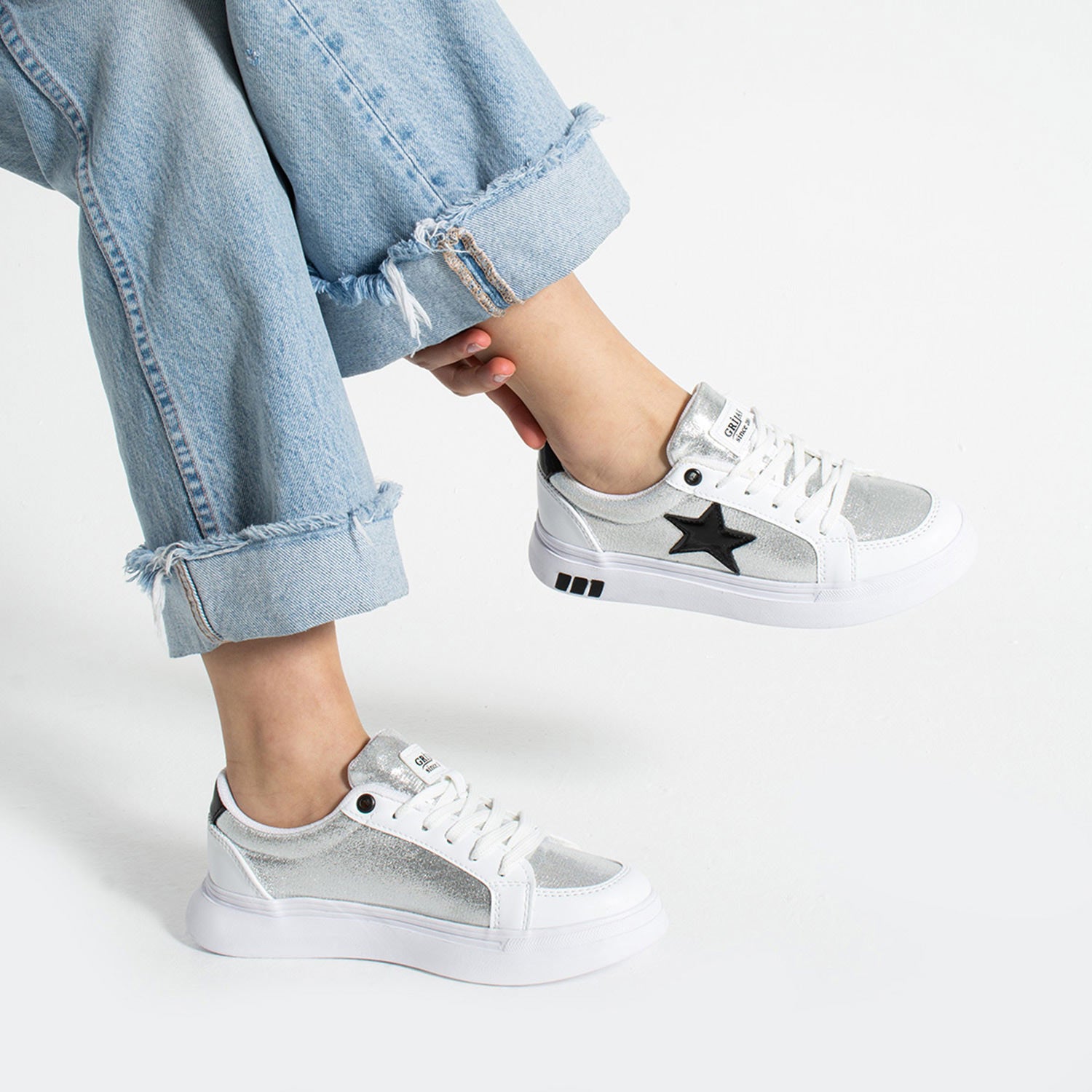 Nesan Kadın Beyaz Siyah Günlük Spor Ayakkabı