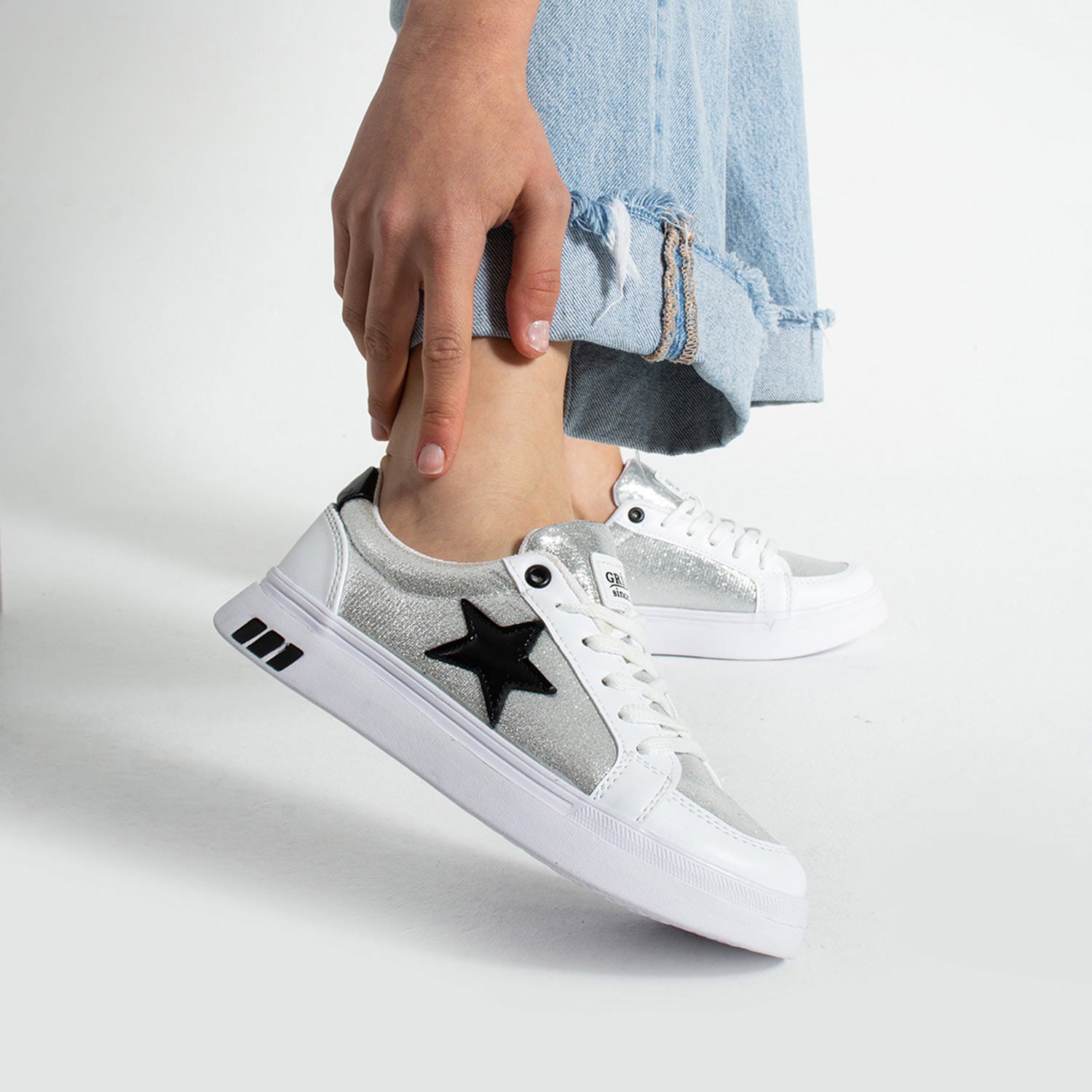 Nesan Kadın Beyaz Siyah Günlük Spor Ayakkabı