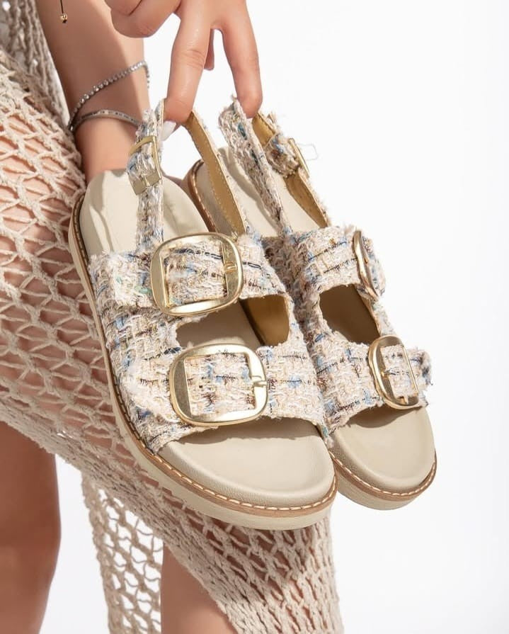 Olira Kadın Bej Parlak Tokalı Kemerli Sandalet