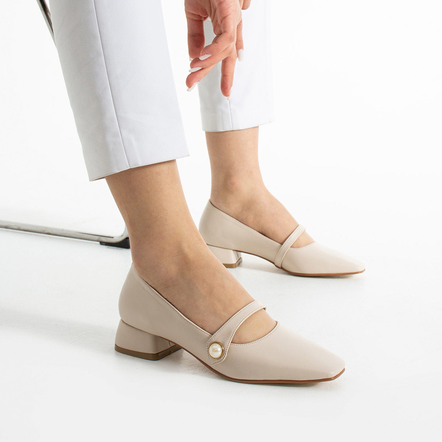 Pendle Kadın Bej Topuklu Babet Ayakkabı