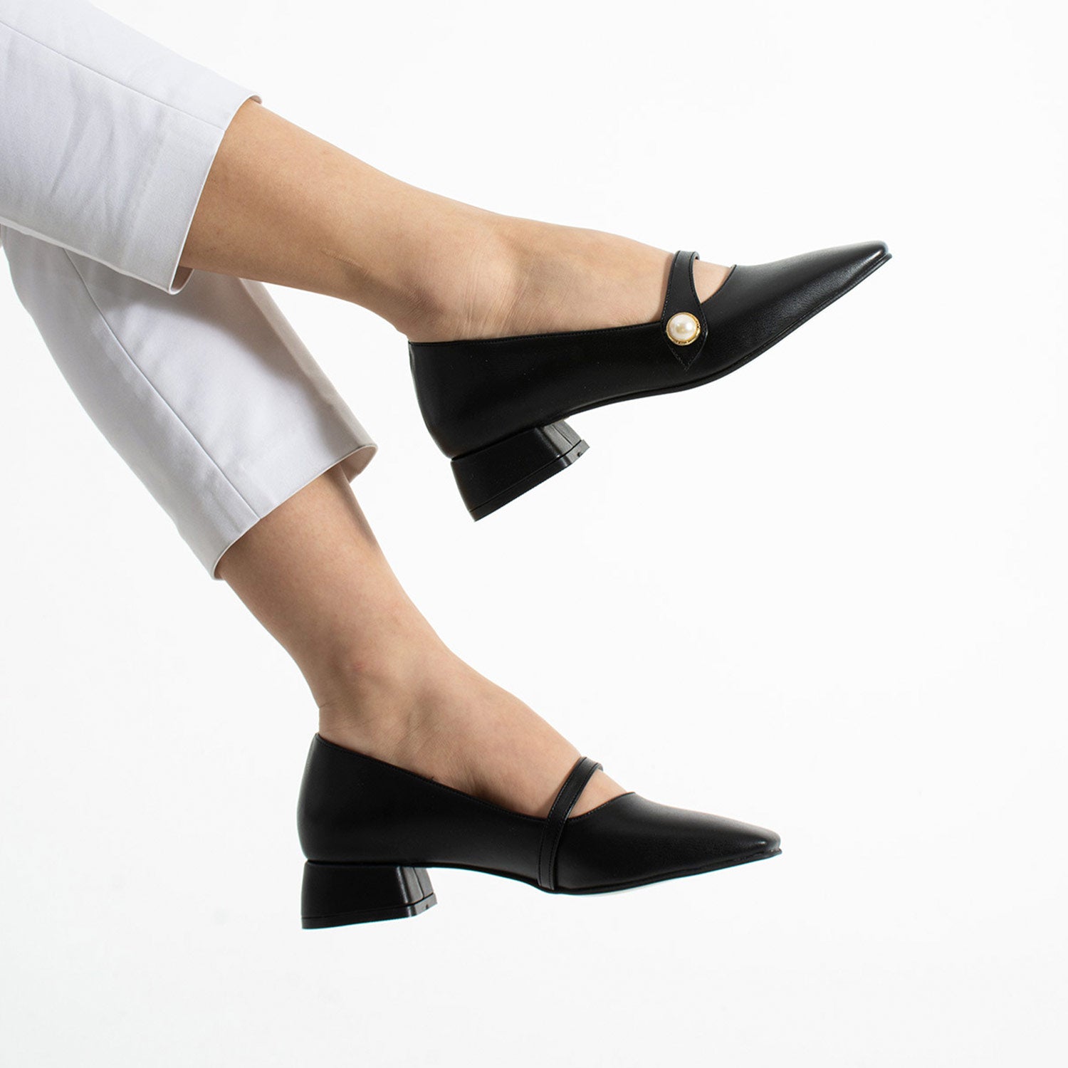 Pendle Kadın Cilt Siyah Topuklu Babet Ayakkabı