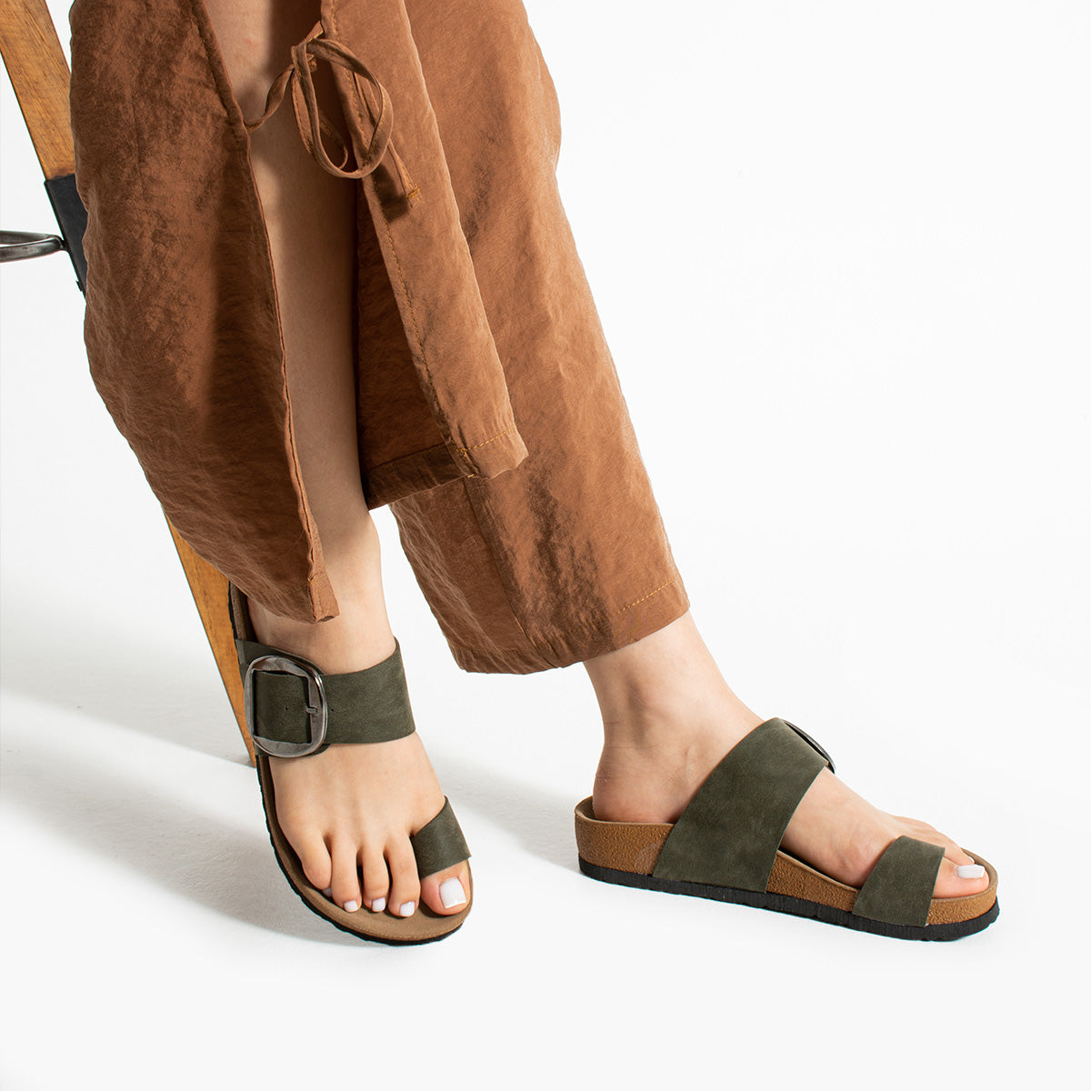 Pierre Cardin Saphyr Kadın Haki Tokalı Terlik