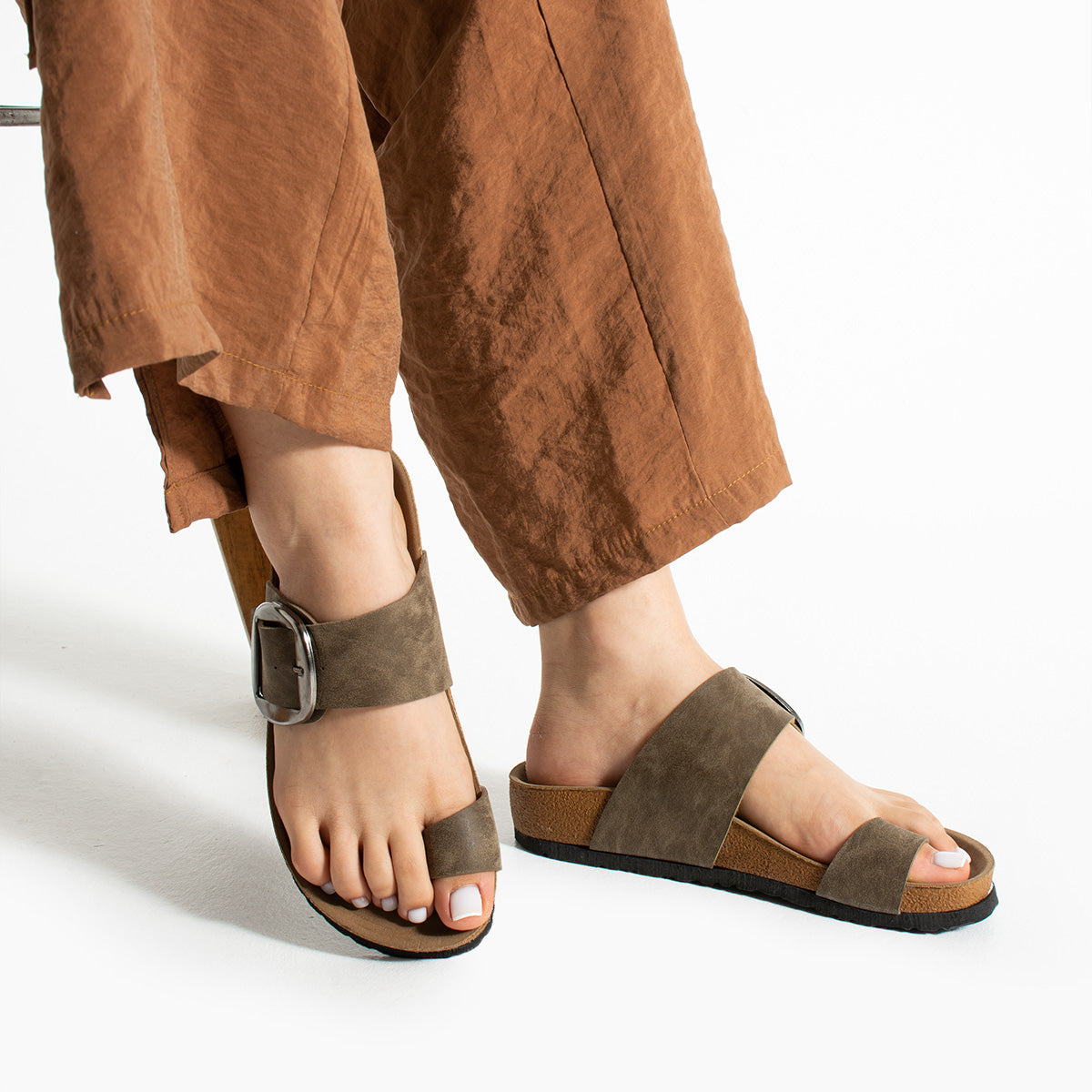 Pierre Cardin Saphyr Kadın Vizon Tokalı Terlik