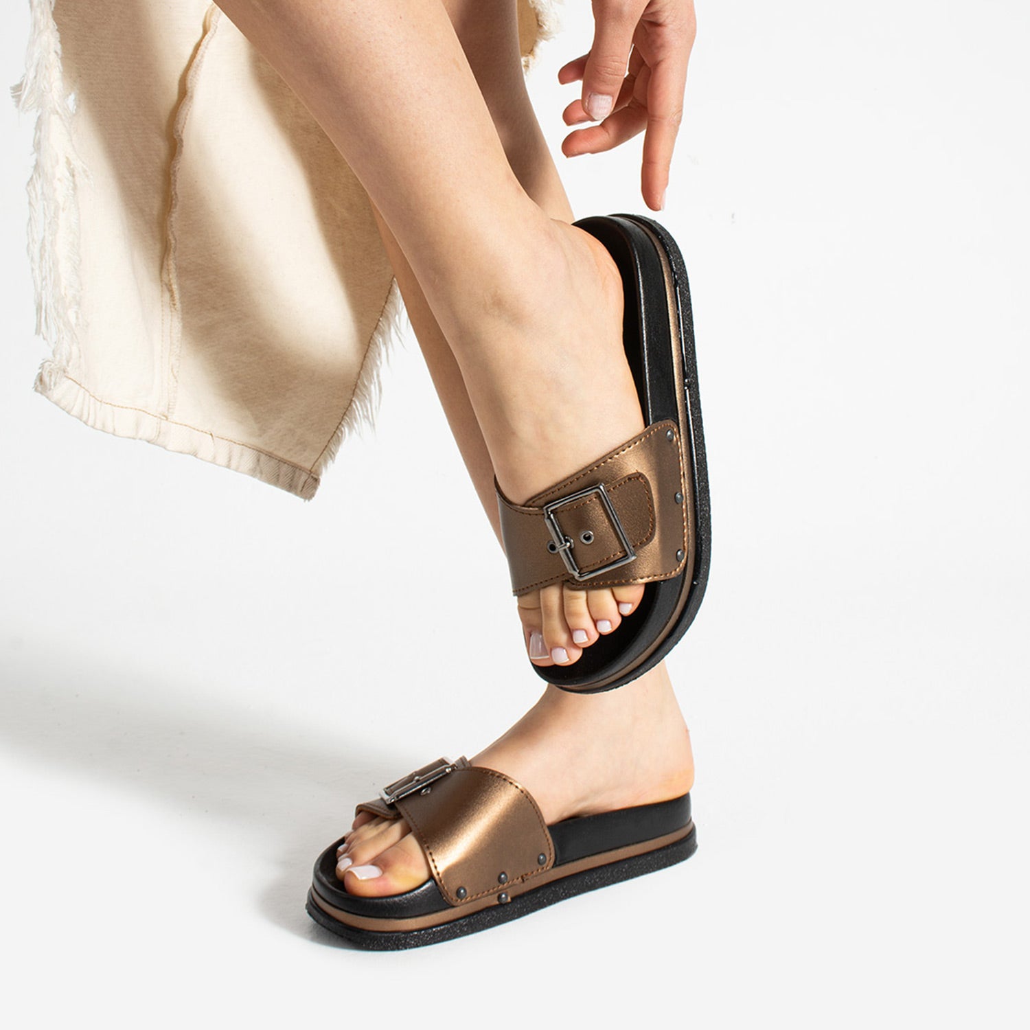 Pierre Cardin Tanara Bakır Ayarlanabilir Tokalı Kadın Terlik