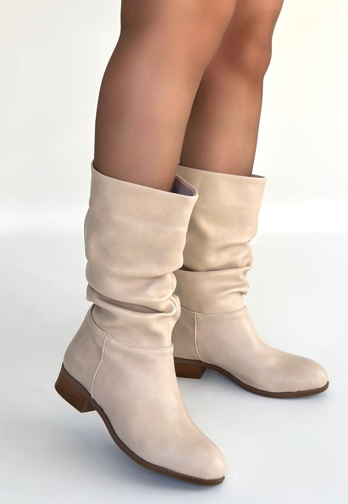 Plod Kadın Bej Körüklü Diz Altı Çizme