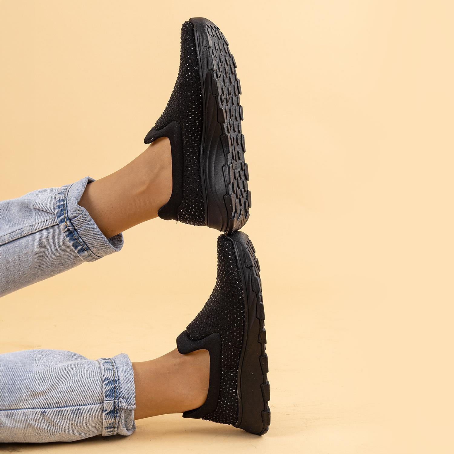 Rune Siyah Taşlı Kadın Günlük Ayakkabı