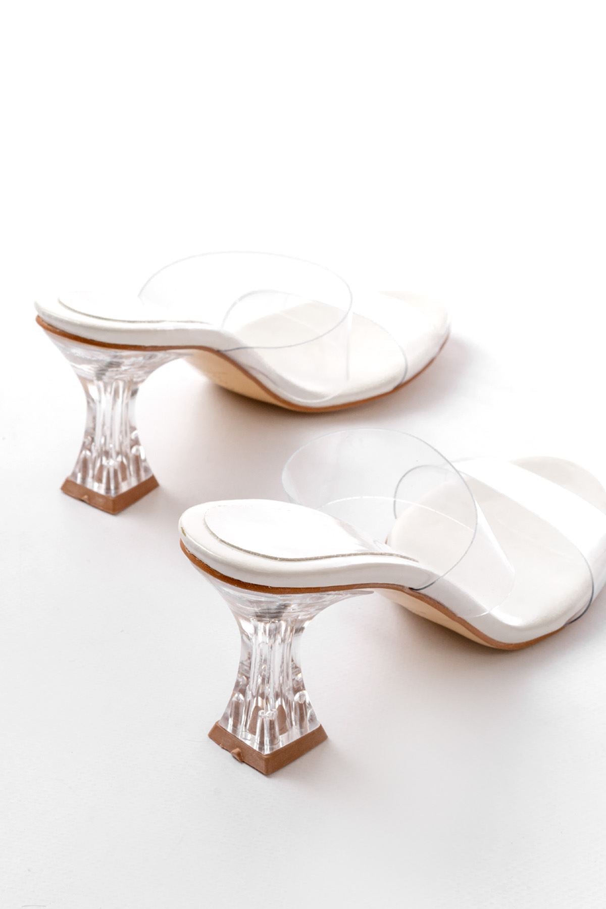 Ourenly Beyaz Rugan Çift Bantlı Topuklu Kadın Terlik