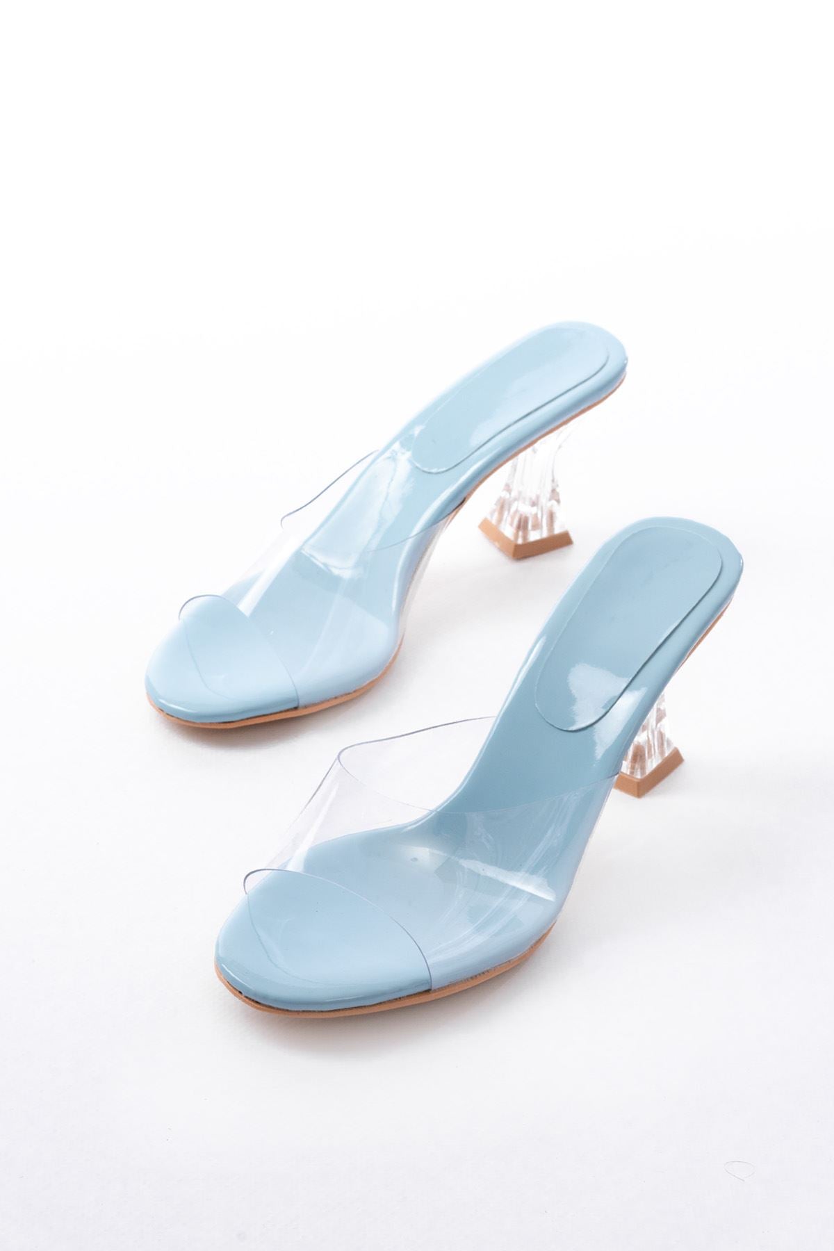 Prument Bebe Mavi Rugan Şeffaf Bantlı Şeffaf Topuklu Yuvarlak Burunlu Kadın Terlik