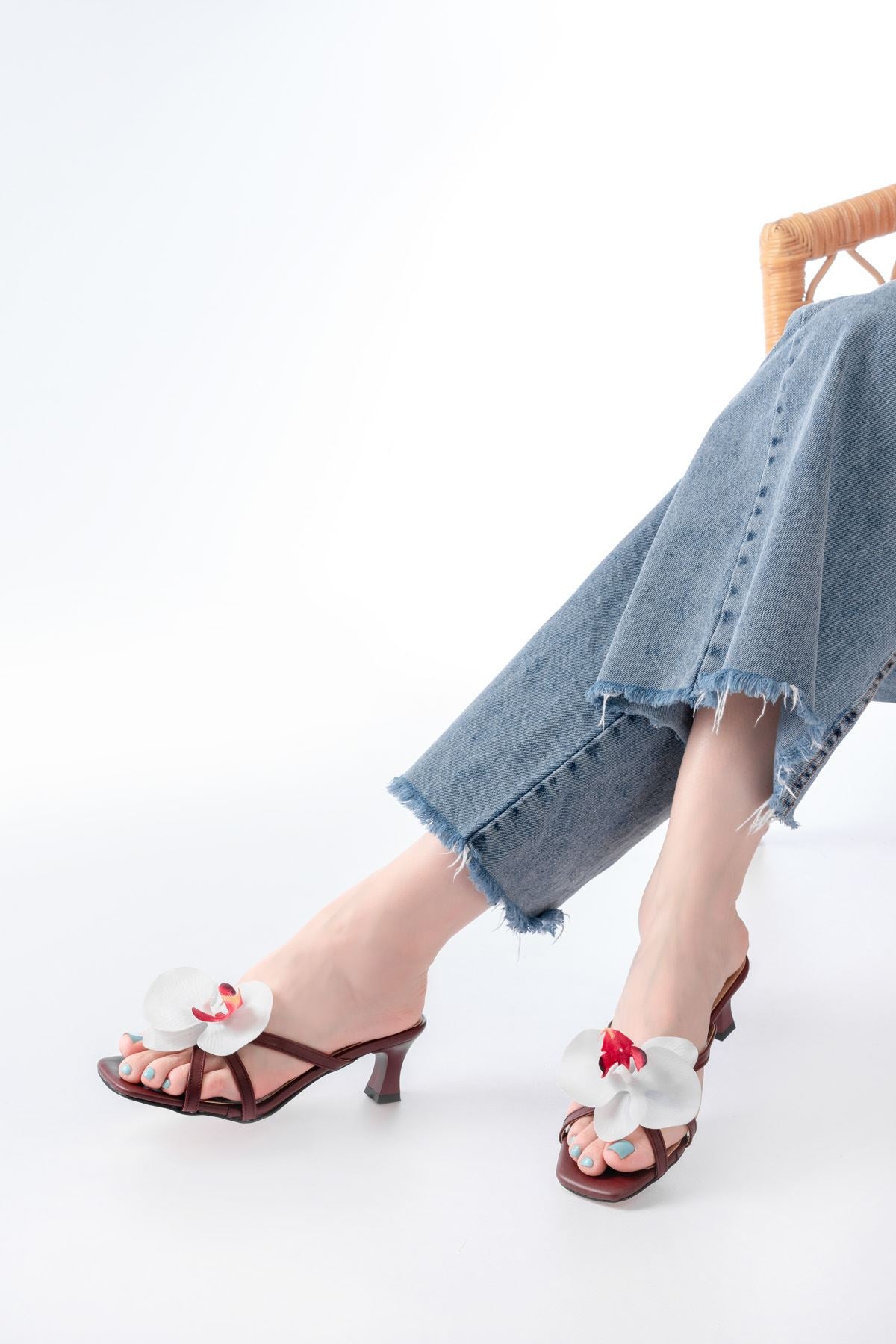 Felis Kadın Bordo Orkide Detaylı Topuklu Terlik