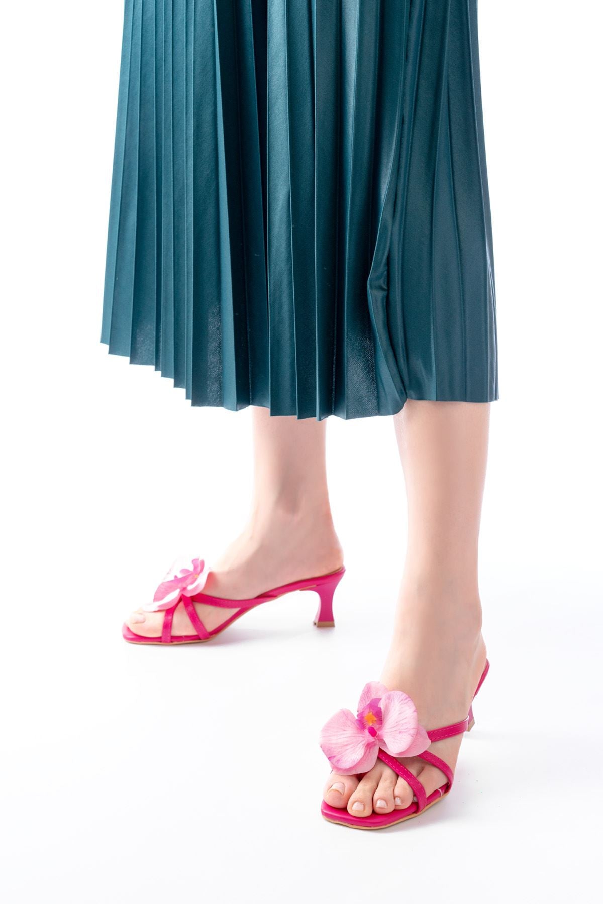 Felis Kadın Fuşya Orkide Detaylı Topuklu Terlik