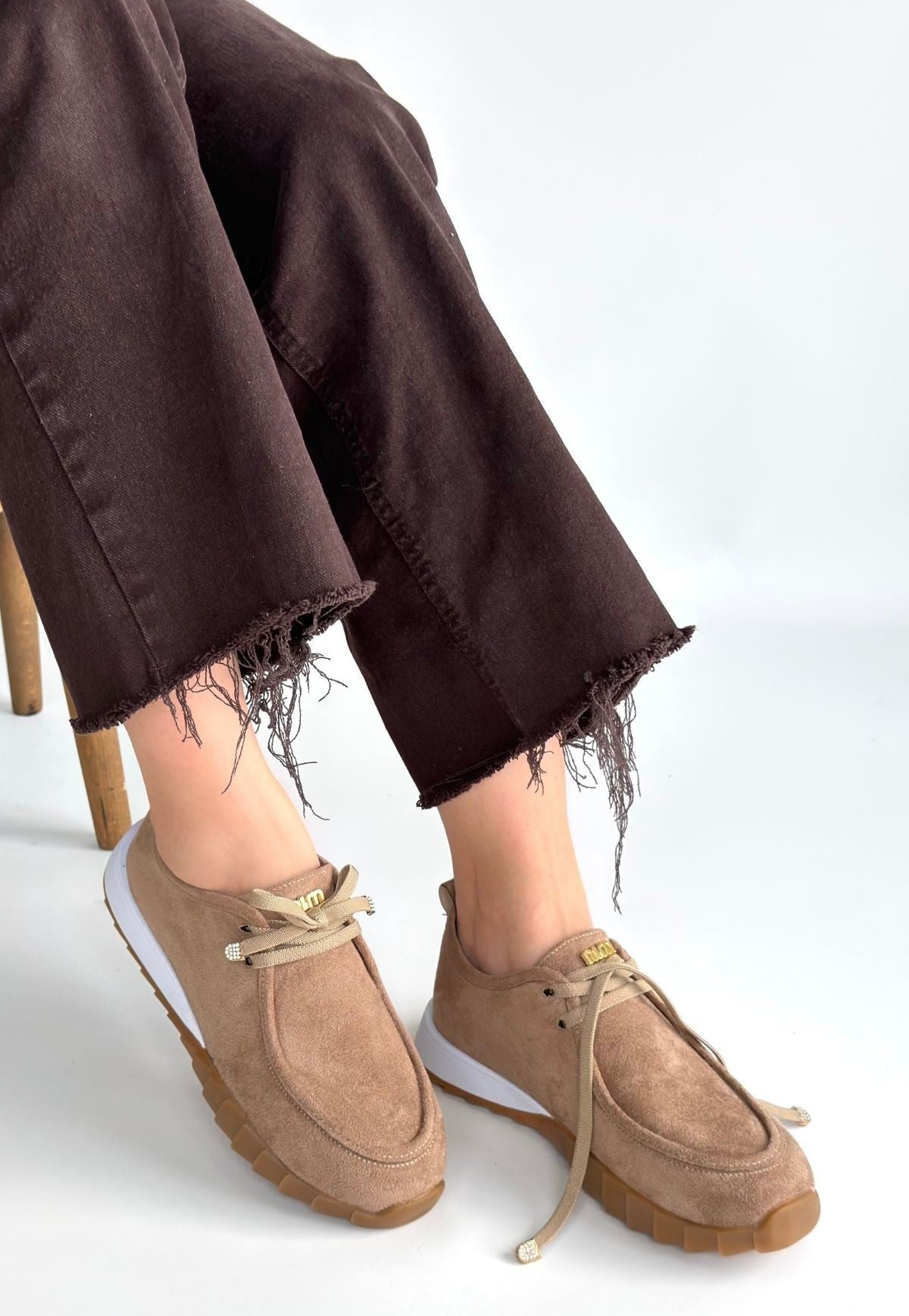 Sier Kadın Bej Süet Bağcıklı Günlük Ayakkabı