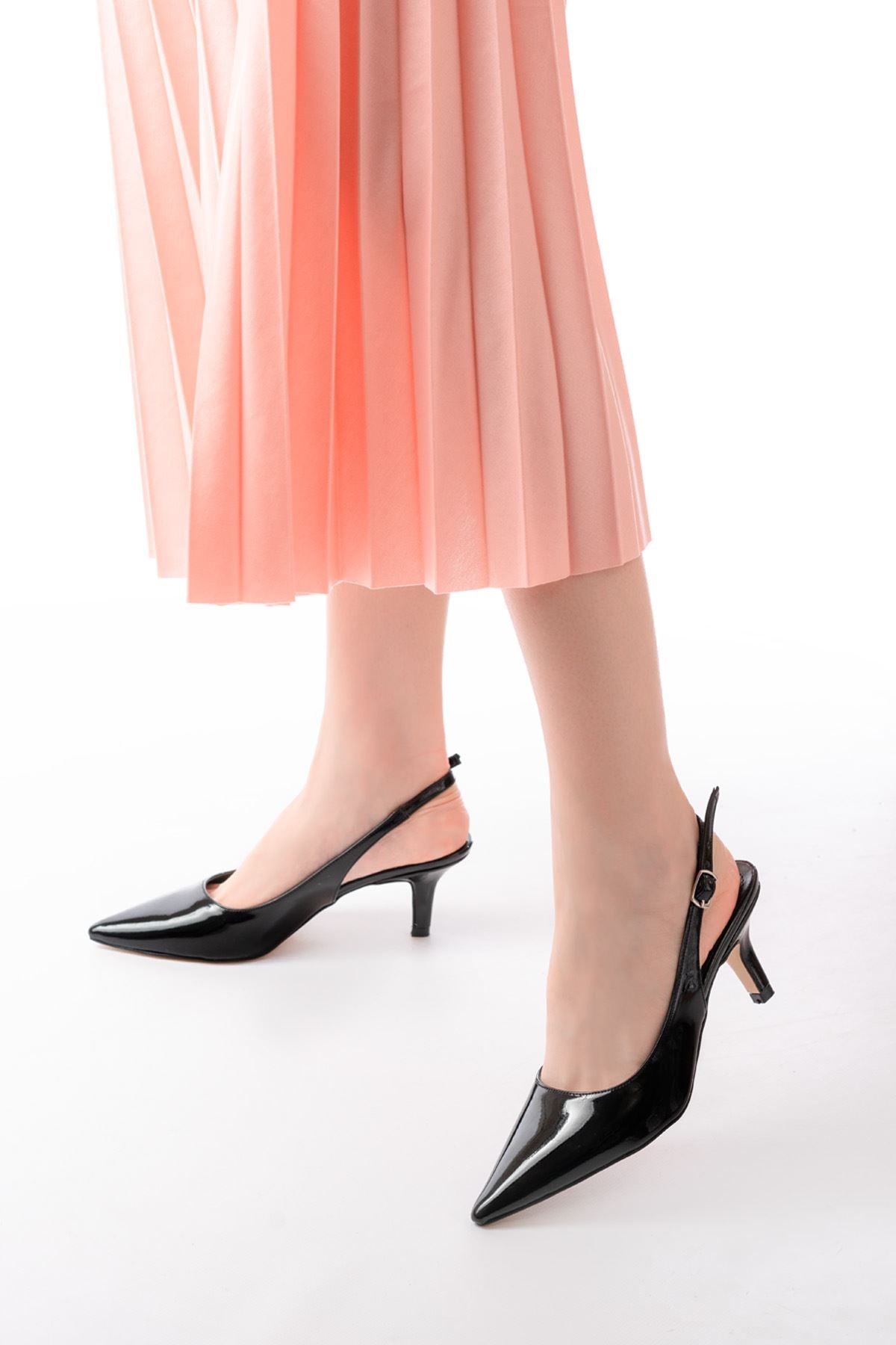 Facenrel Siyah Rugan Kadın Topuklu Ayakkabı