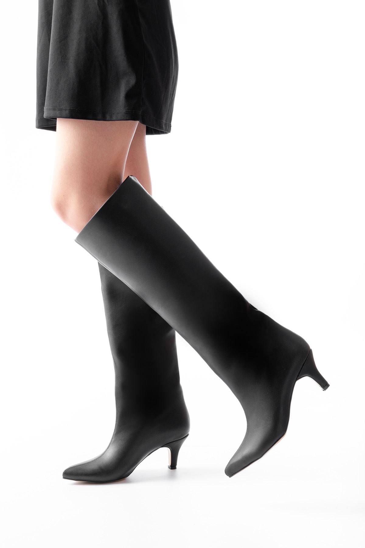 Jutten Siyah Topuklu Kadın Çizme