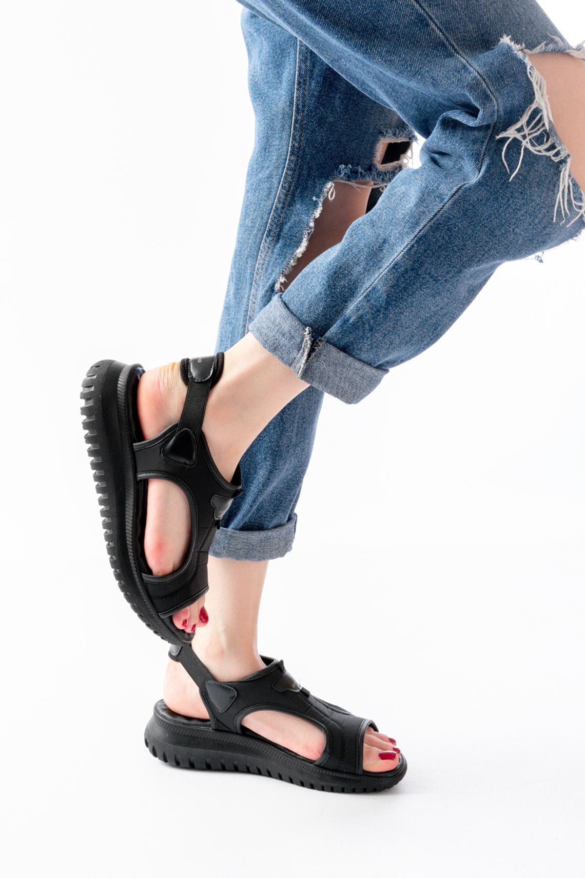Funher Siyah Paraşüt Kumaş Lastikli Kadın Sandalet