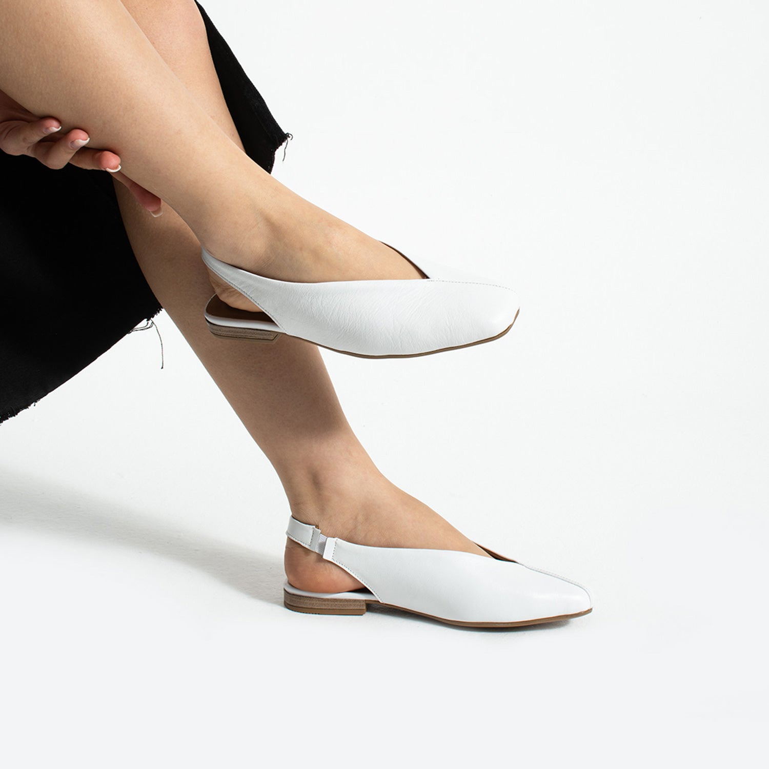 Tayba Kadın Hakiki Deri Arkası Açık Beyaz Babet