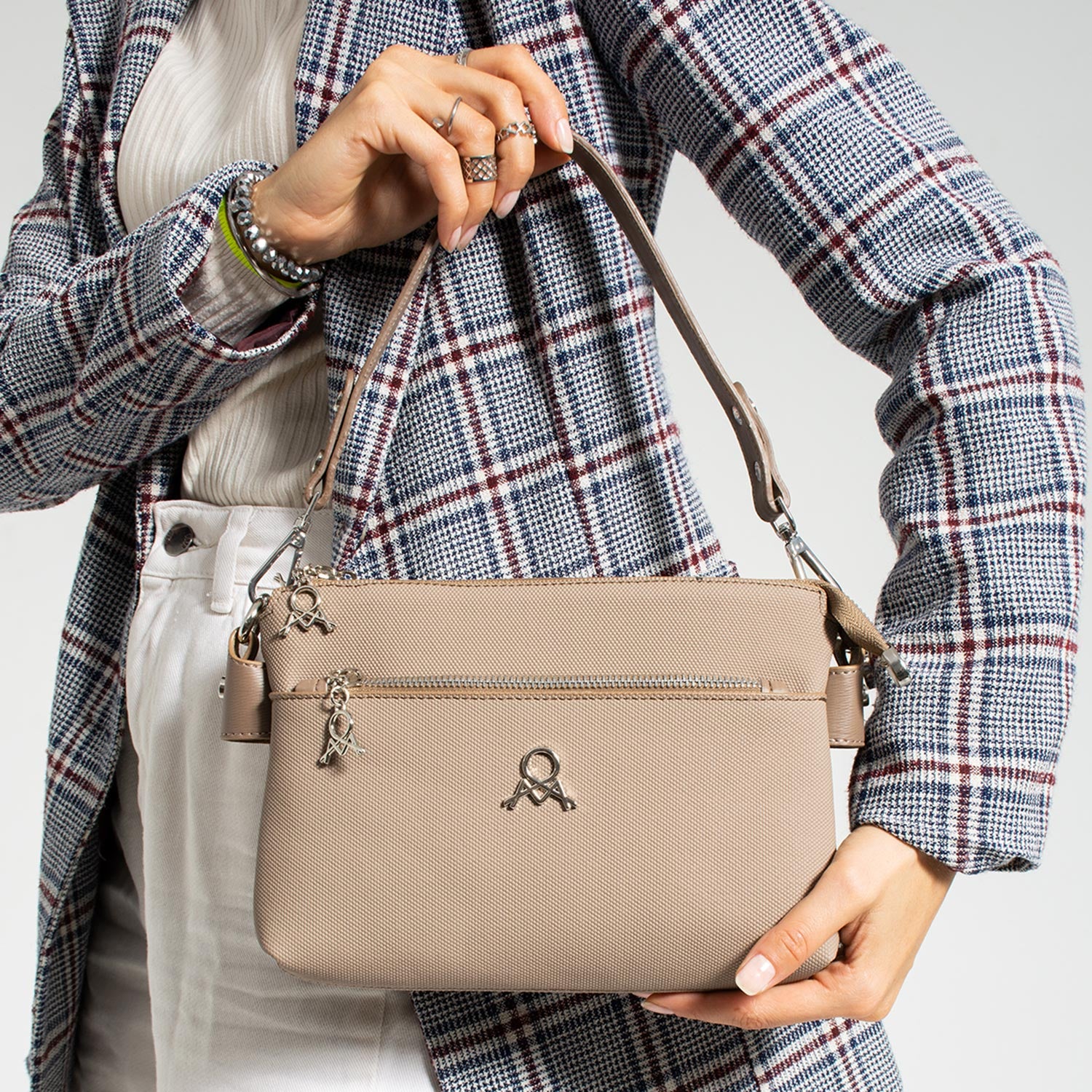 Tlea Kadın El Çantası ve Ayarlanabilir Askılı Çapraz Çanta