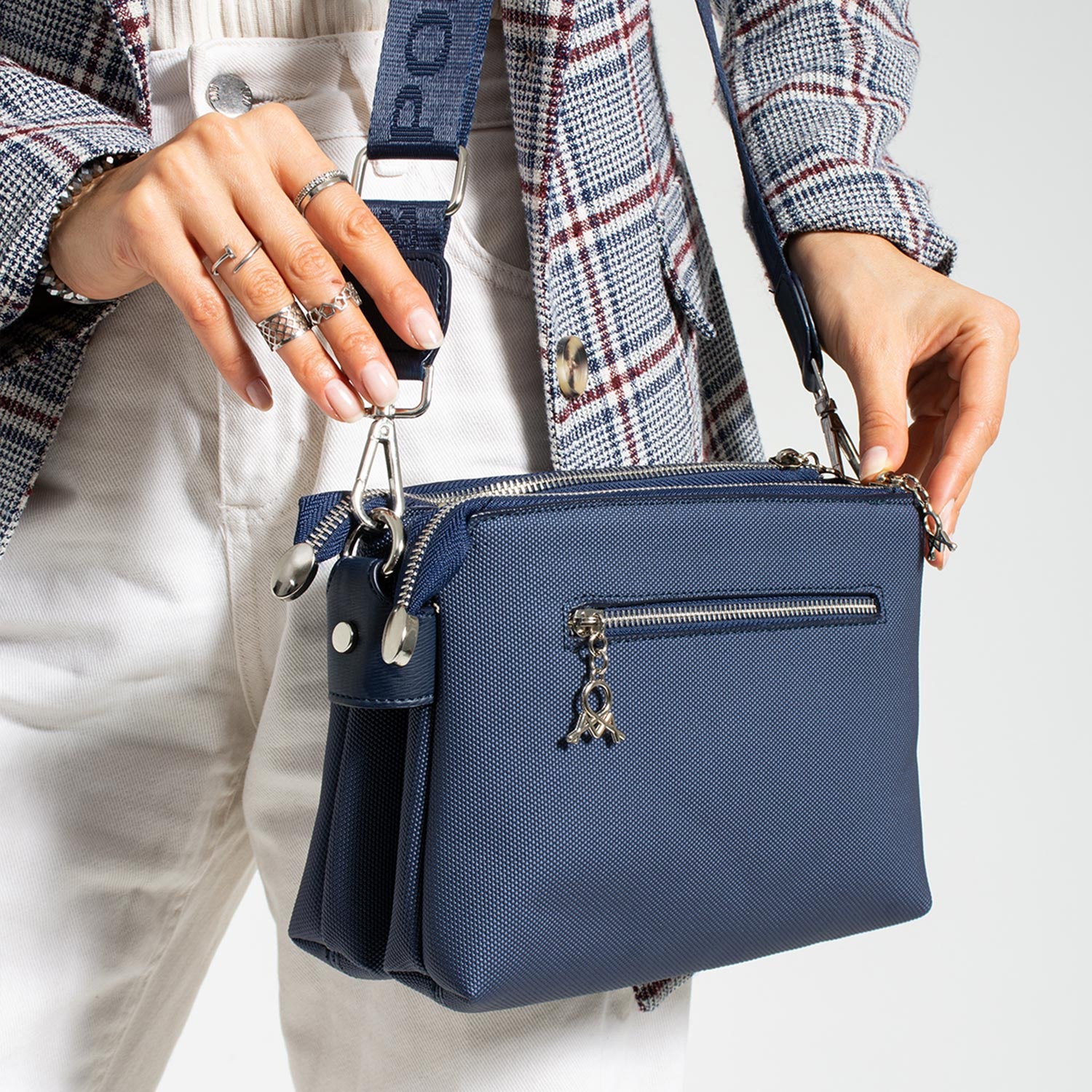 Tlea Kadın El Çantası ve Ayarlanabilir Askılı Çapraz Çanta