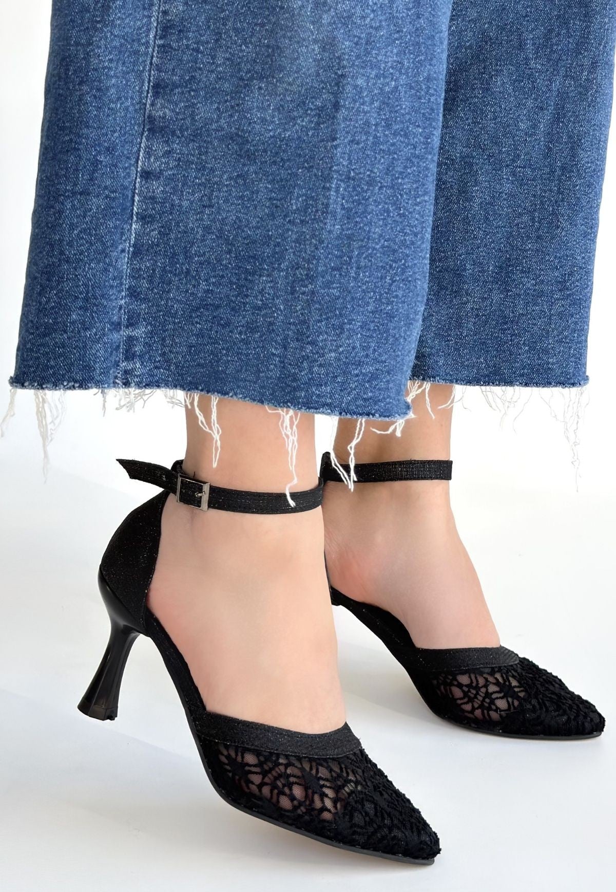 Weja Kadın Siyah Tül Detaylı Simli Topuklu Ayakkabı