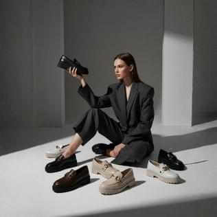 Kadın loafer ayakkabı koleksiyonu: Süet, deri ve püsküllü modellerle şıklık ve rahatlık.