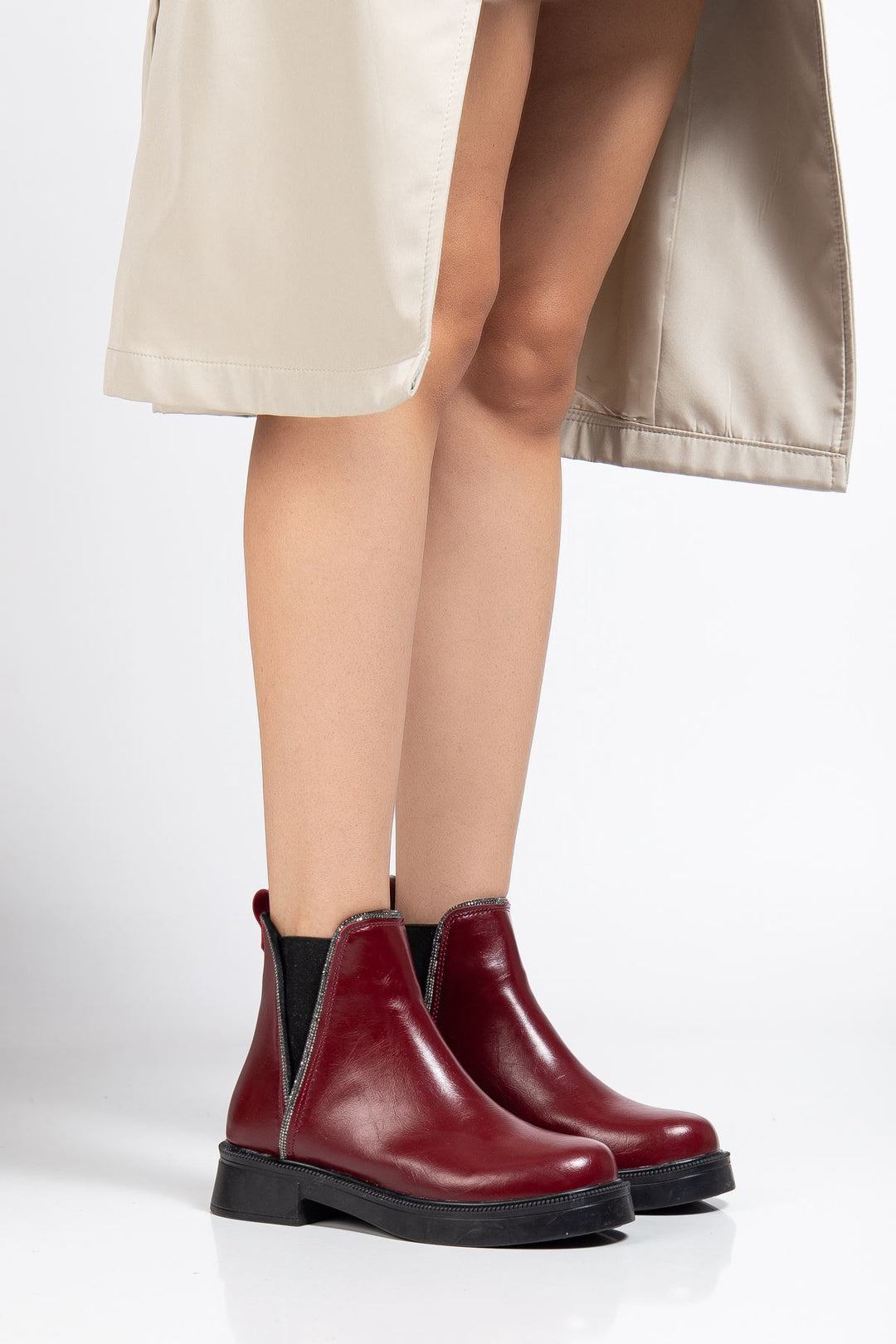 Thenar Bordo Kırışık Rugan Taş Aksesuarlı Lastikli Kadın Bot