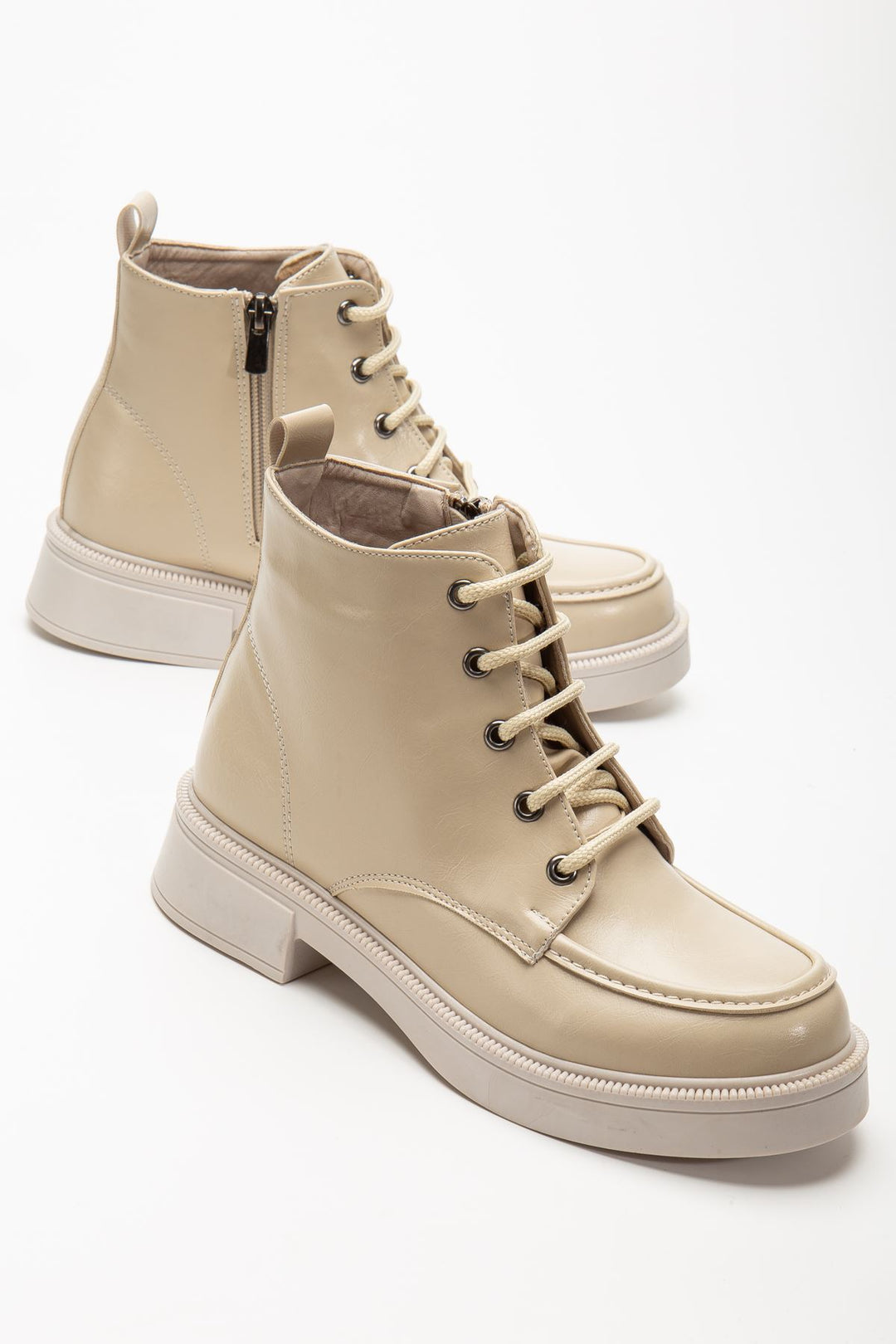 Tayone Bej Kırışık Rugan Bağcıklı Fermuarlı Kadın Bot