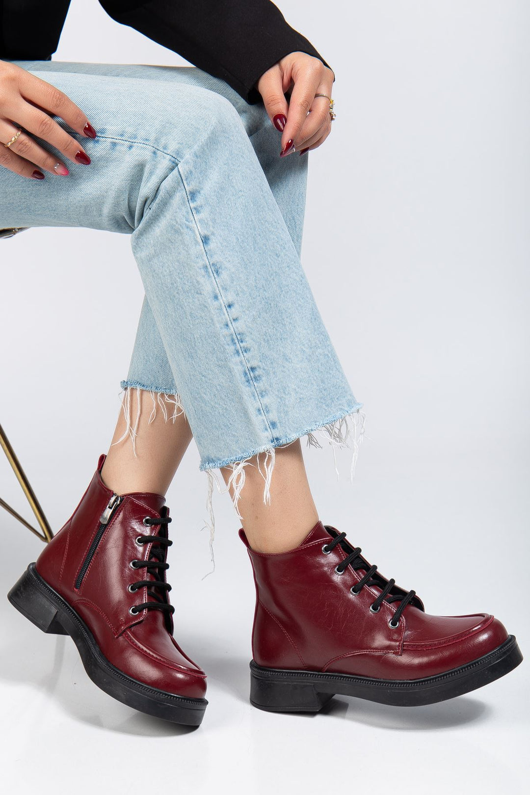 Tayone Bordo Kırışık Rugan Bağcıklı Fermuarlı Kadın Bot