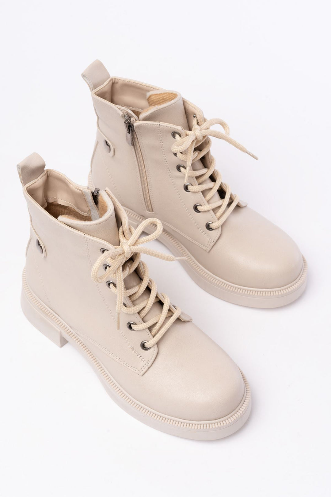 Lauran Bej Bağcıklı Fermuarlı Kadın Bot