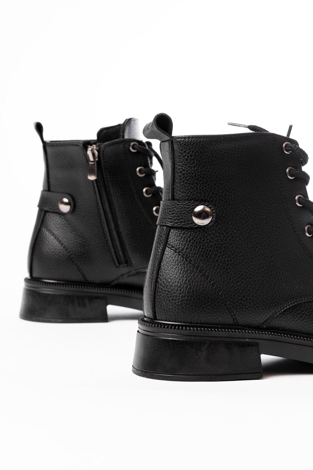 Lauran Siyah Galata Bağcıklı Fermuarlı Kadın Bot